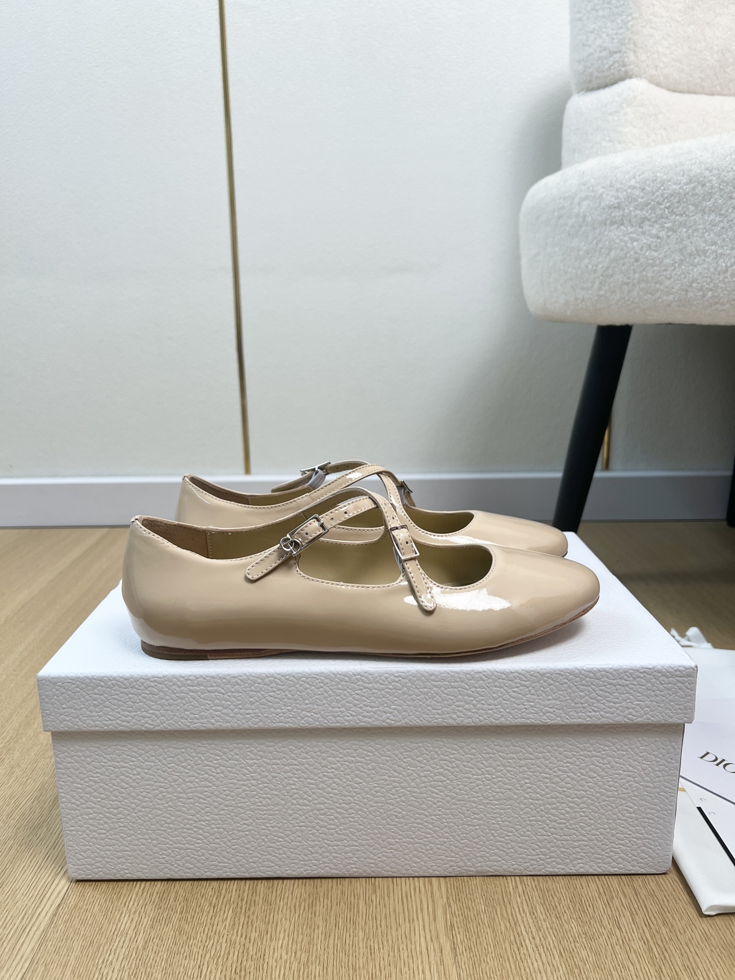 Dior Style Leather Women's Shoes style reference detail image 2 from source 785046