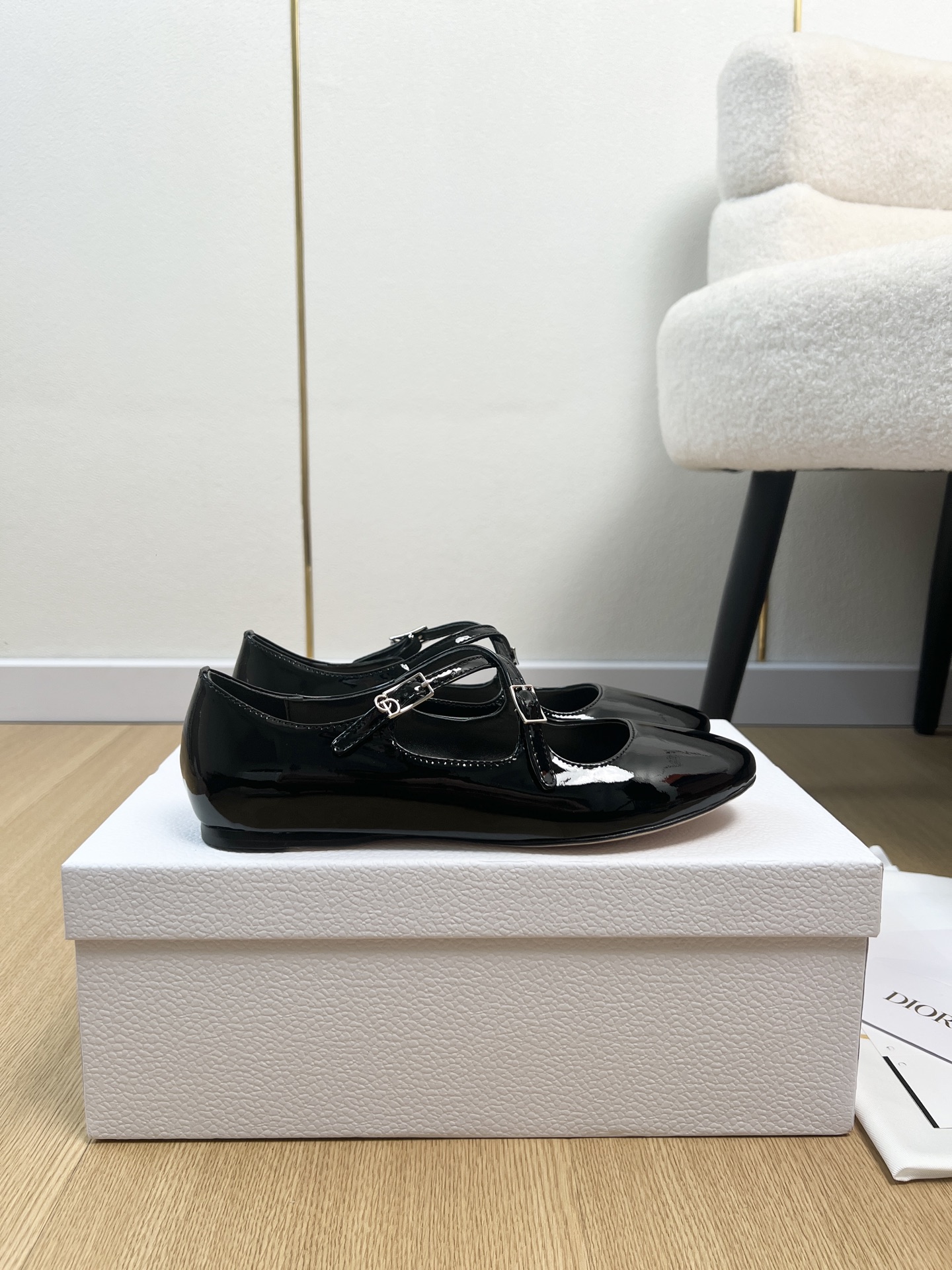 Dior Style Leather Women's Shoes style reference detail image 2 from source 785047