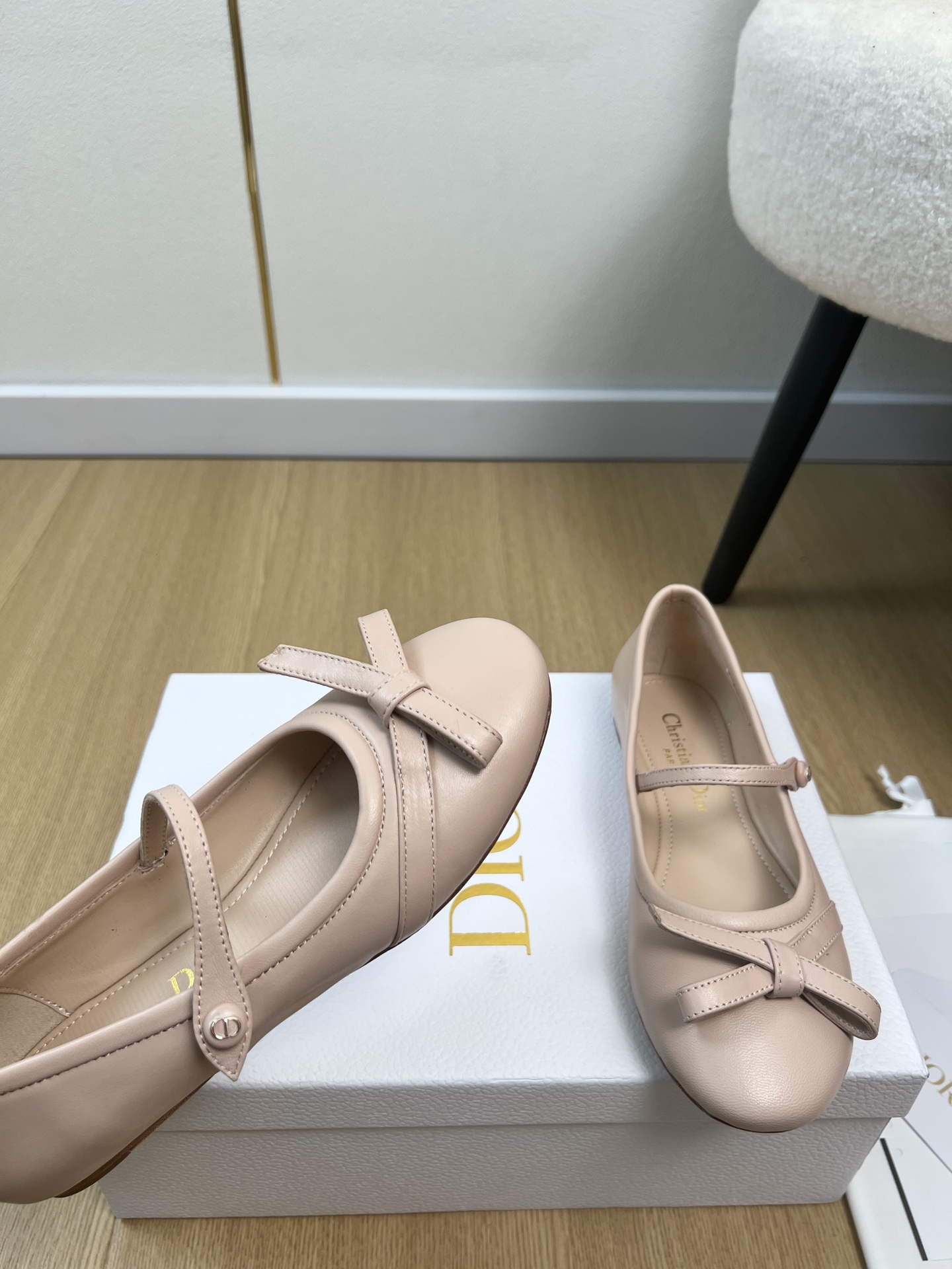 Dior Style Leather Women's Shoes style reference detail image 5 from source 785050