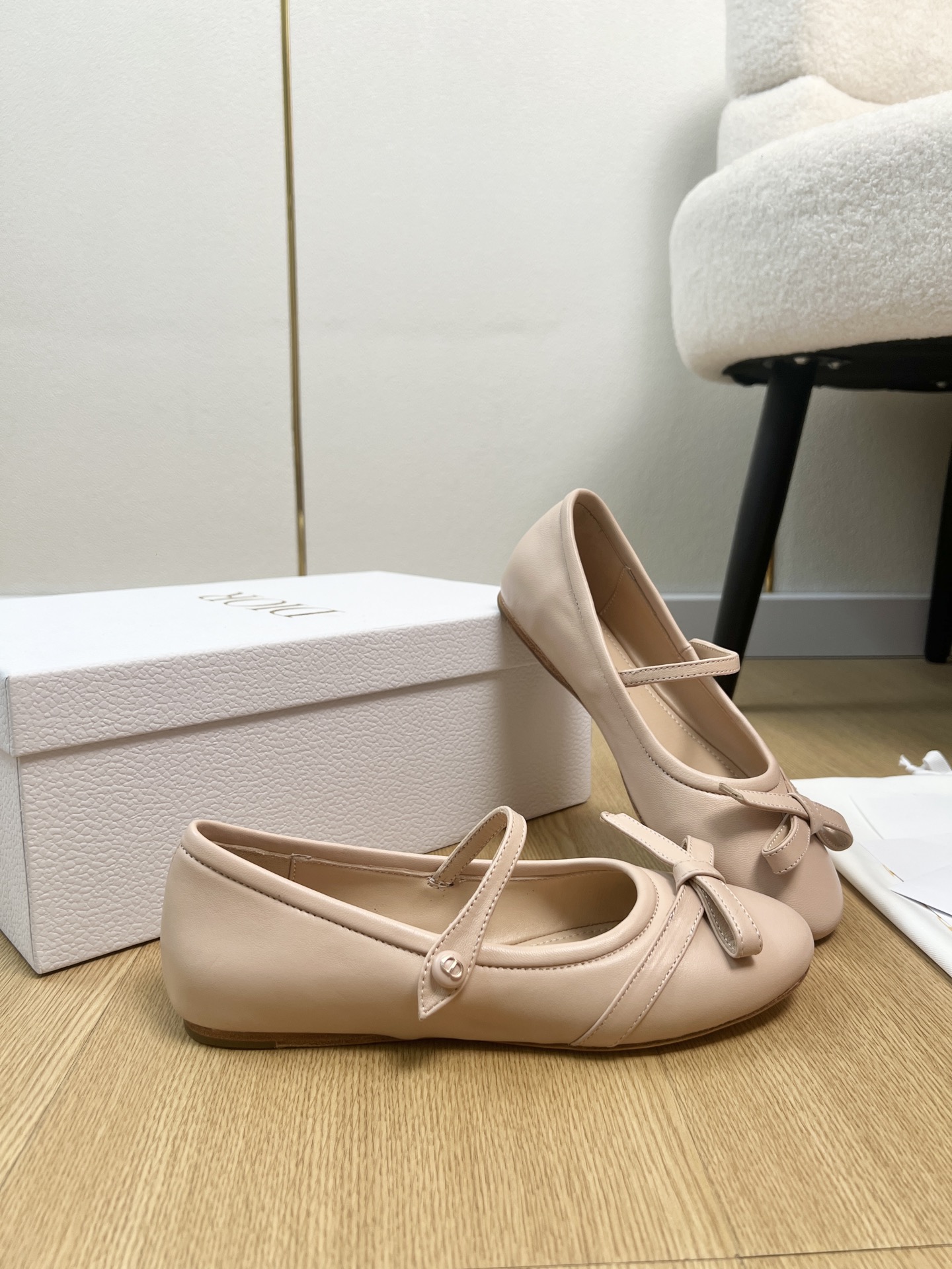 Dior Style Leather Women's Shoes style reference detail image 4 from source 785050