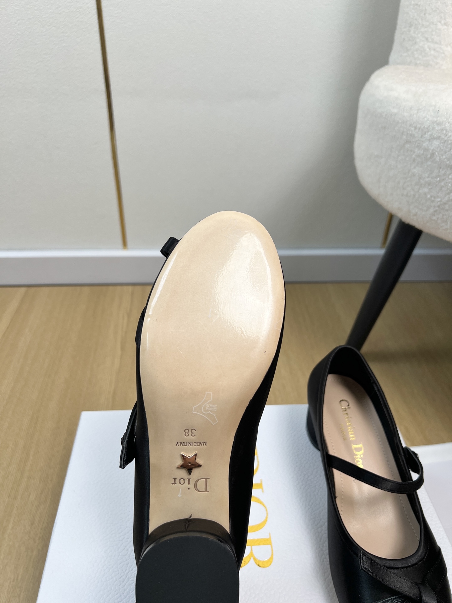 Dior Style Leather Women's Shoes style reference detail image 9 from source 785053