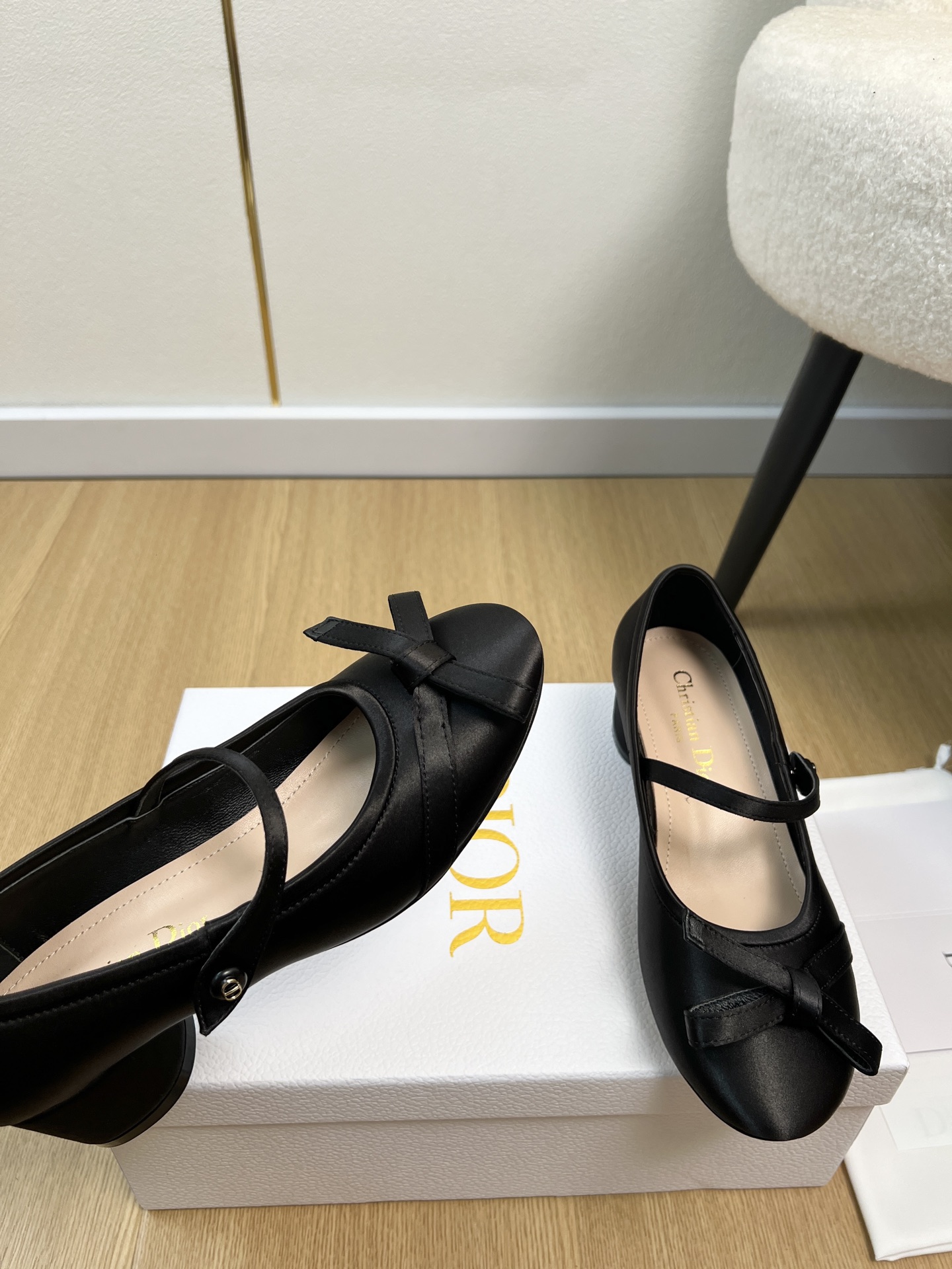 Dior Style Leather Women's Shoes style reference detail image 5 from source 785053