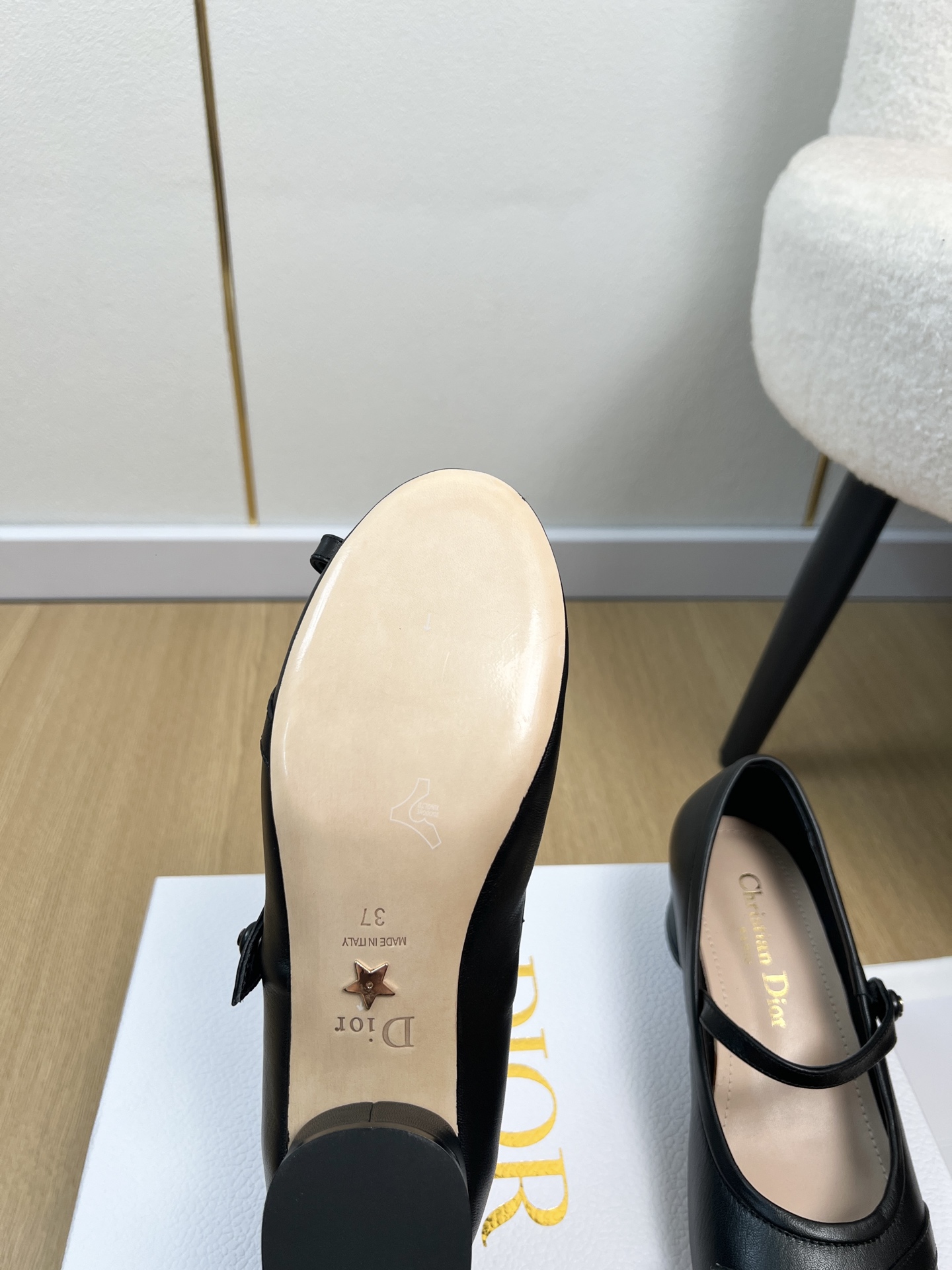 Dior Style Leather Women's Shoes style reference detail image 9 from source 785055