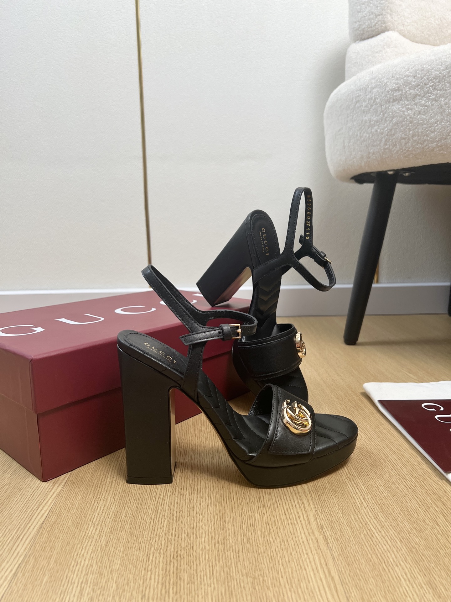 Gucci Style Leather Women's Shoes style reference detail image 4 from source 784704