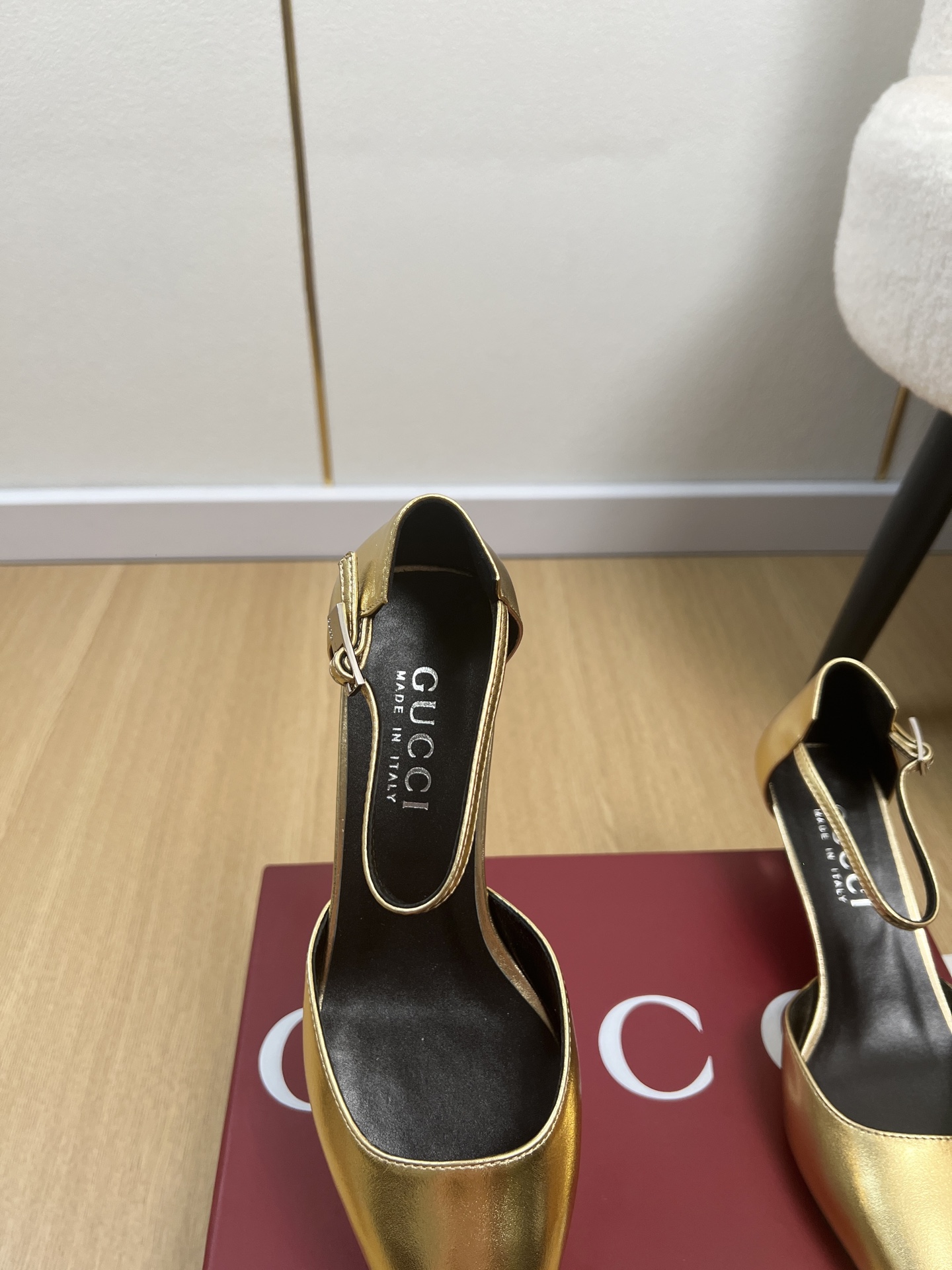 Gucci Style Leather Women's Shoes style reference detail image 7 from source 784706