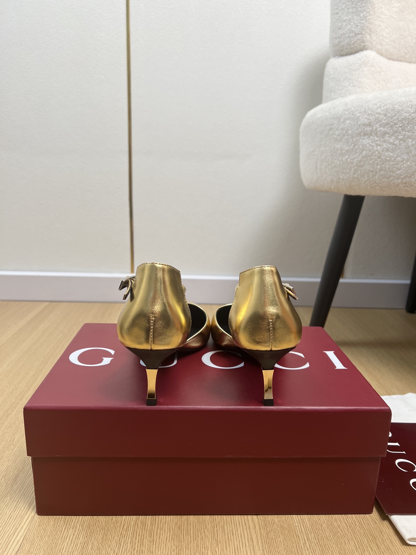Gucci Style Leather Women's Shoes style reference detail image 8 from source 784706