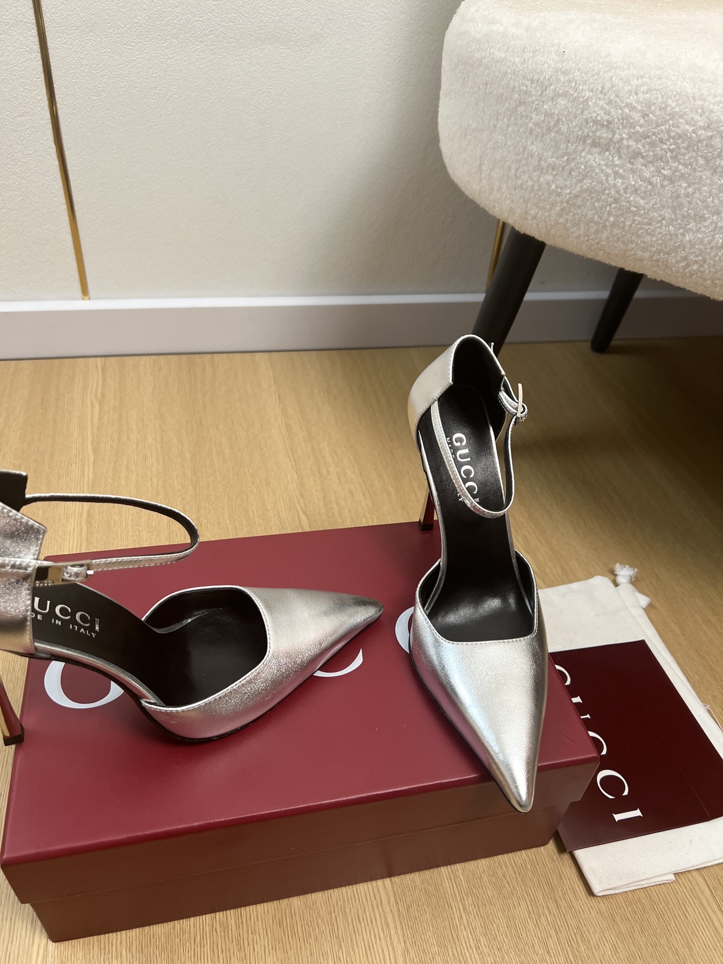 Gucci Style Leather Women's Shoes style reference detail image 7 from source 784711