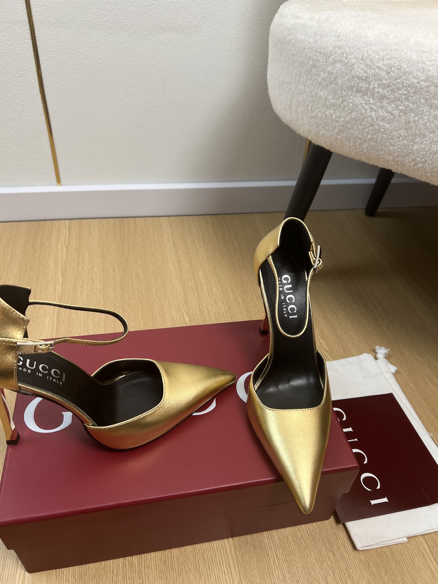 Gucci Style Leather Women's Shoes style reference detail image 7 from source 784712