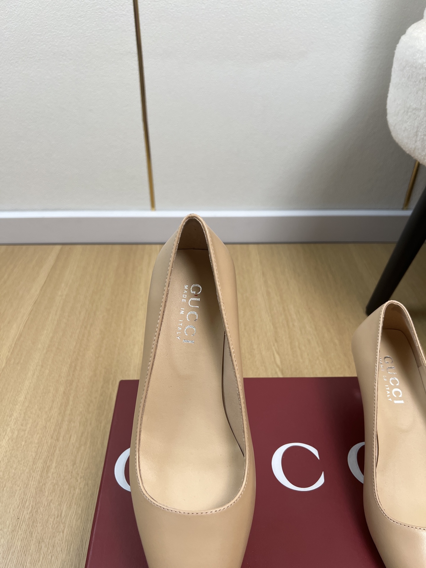 Gucci Style Leather Women's Shoes style reference detail image 7 from source 784714