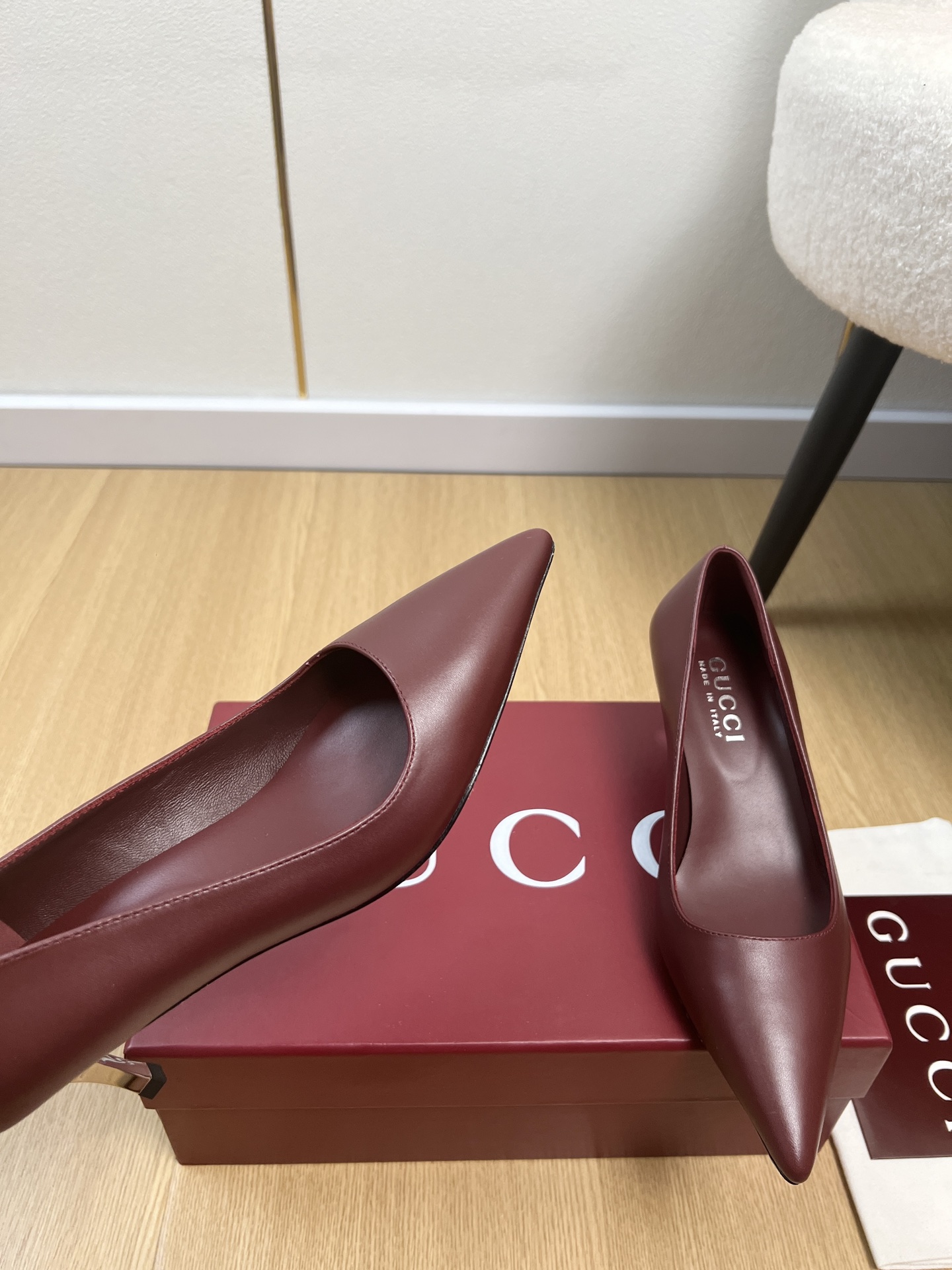 Gucci Style Leather Women's Shoes style reference detail image 5 from source 784715