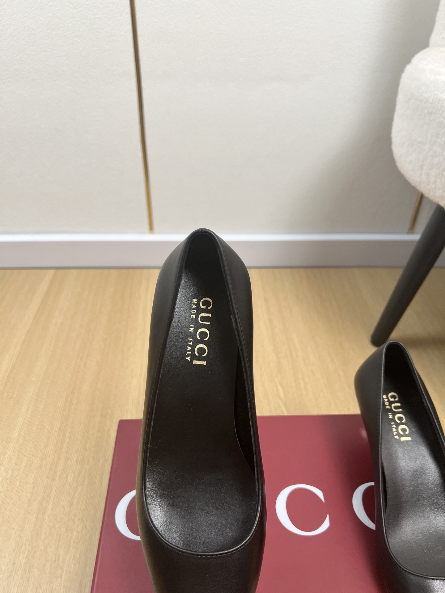 Gucci Style Leather Women's Shoes style reference detail image 7 from source 784716