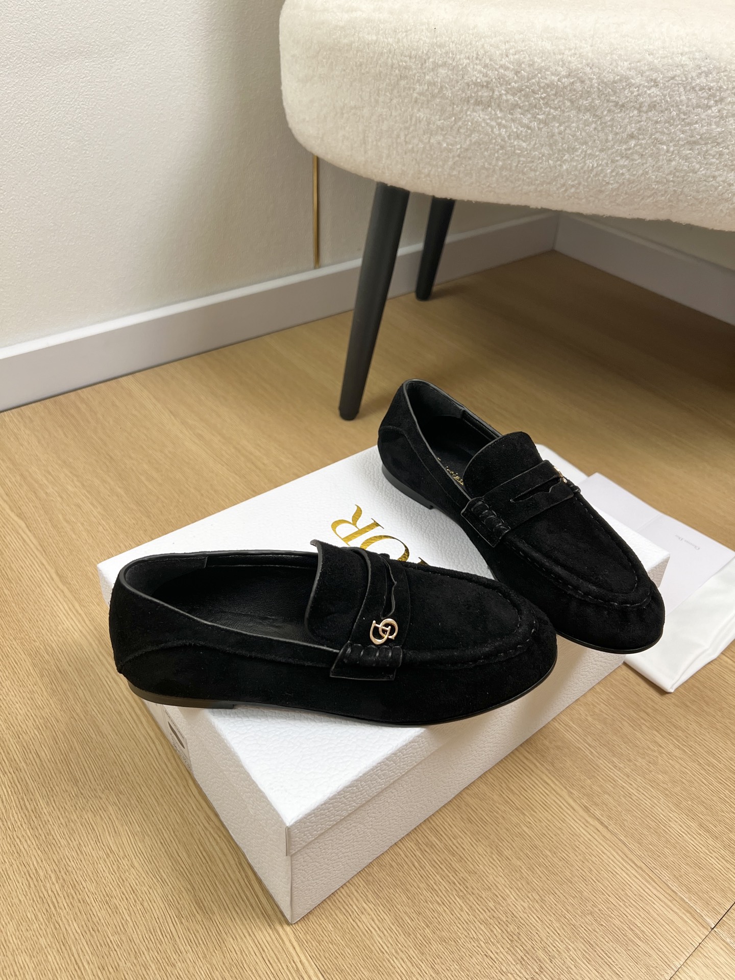 Dior Style Black Leather Women's Shoes style reference detail image 3 from source 785057