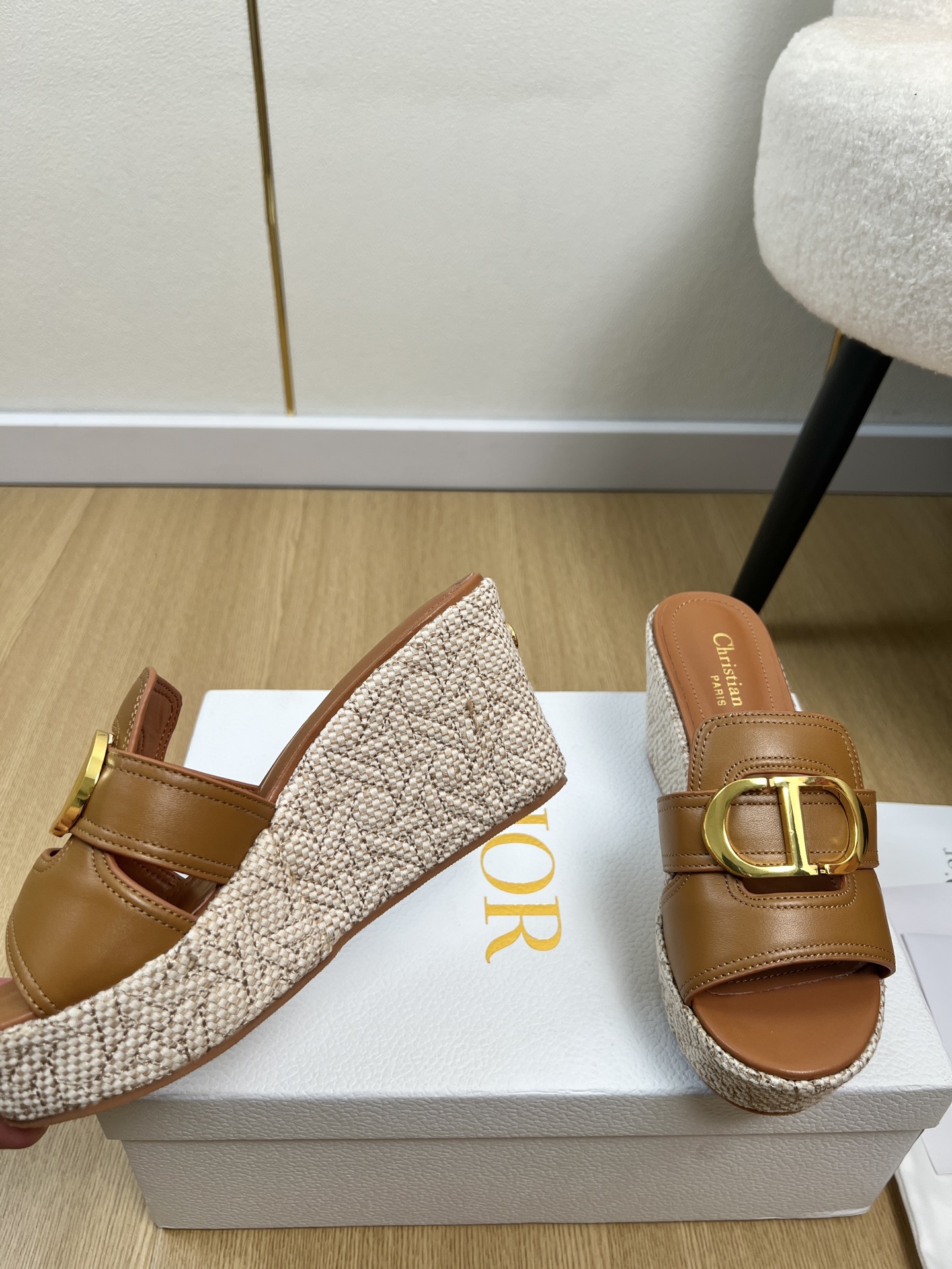 Dior Style White Leather Women's Shoes style reference detail image 6 from source 785062
