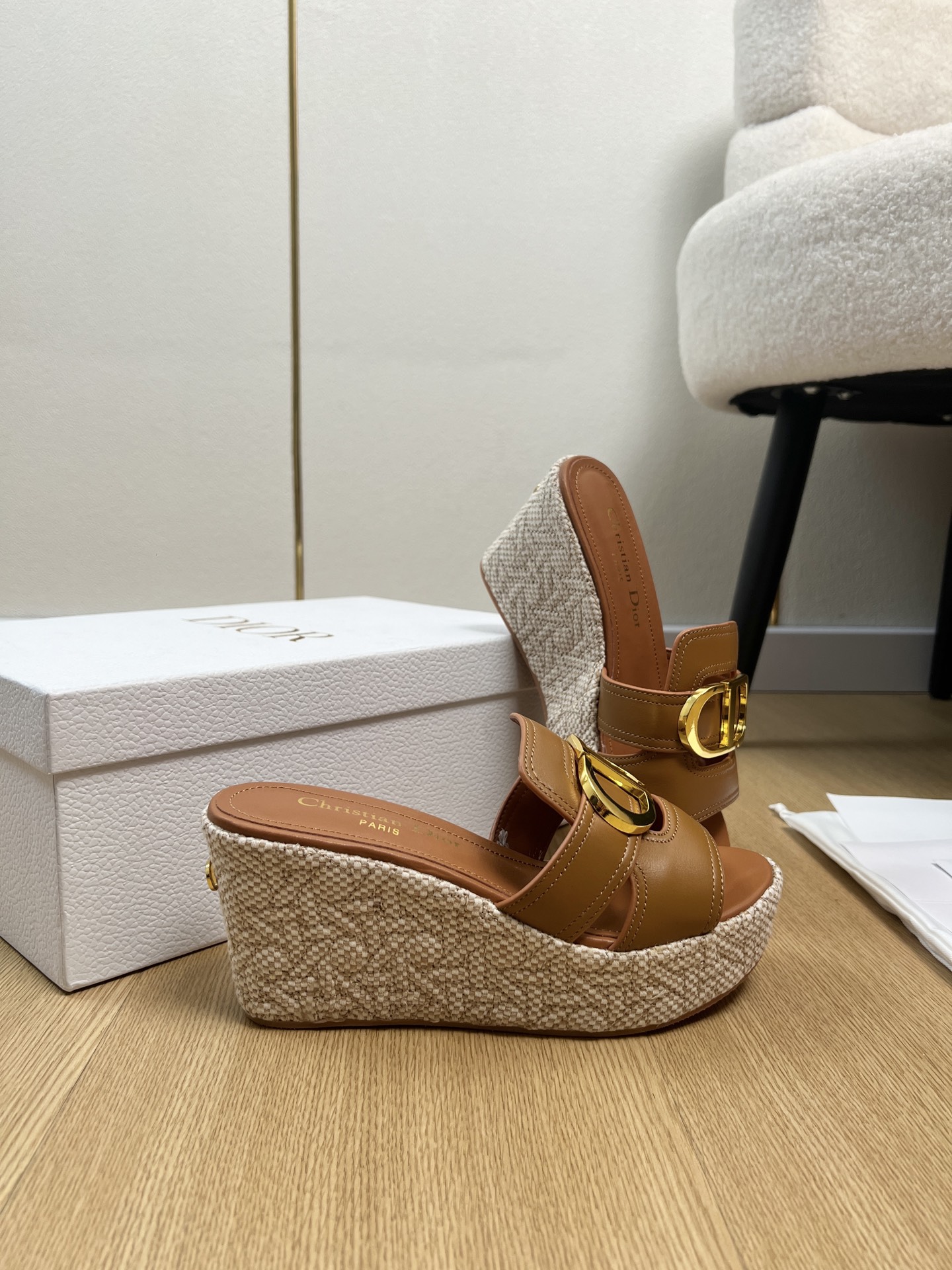 Dior Style White Leather Women's Shoes style reference detail image 4 from source 785062