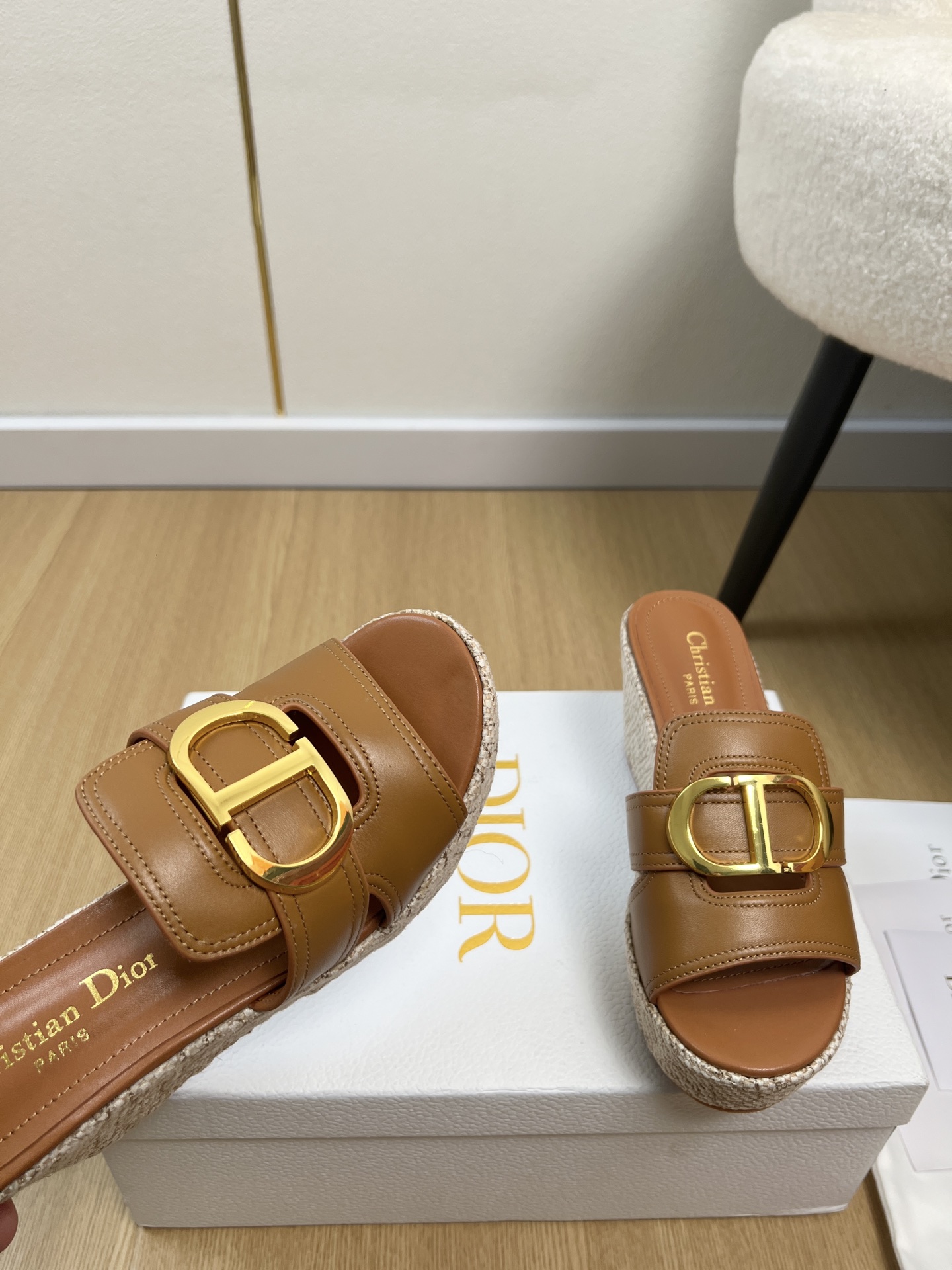Dior Style White Leather Women's Shoes style reference detail image 5 from source 785062