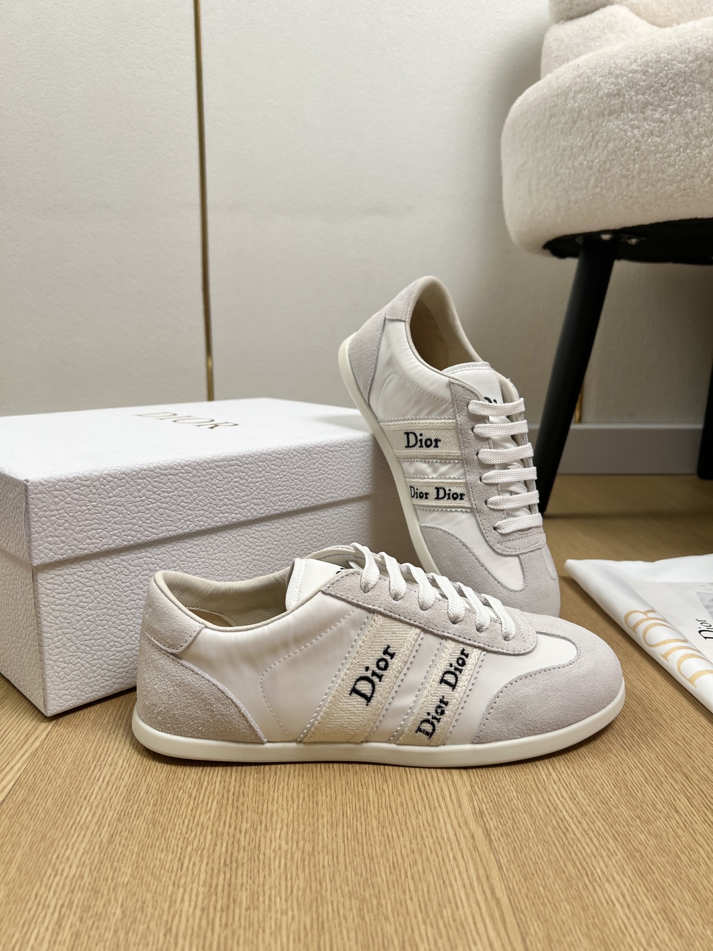 Dior Style White Leather Women's Shoes style reference detail image 4 from source 785064