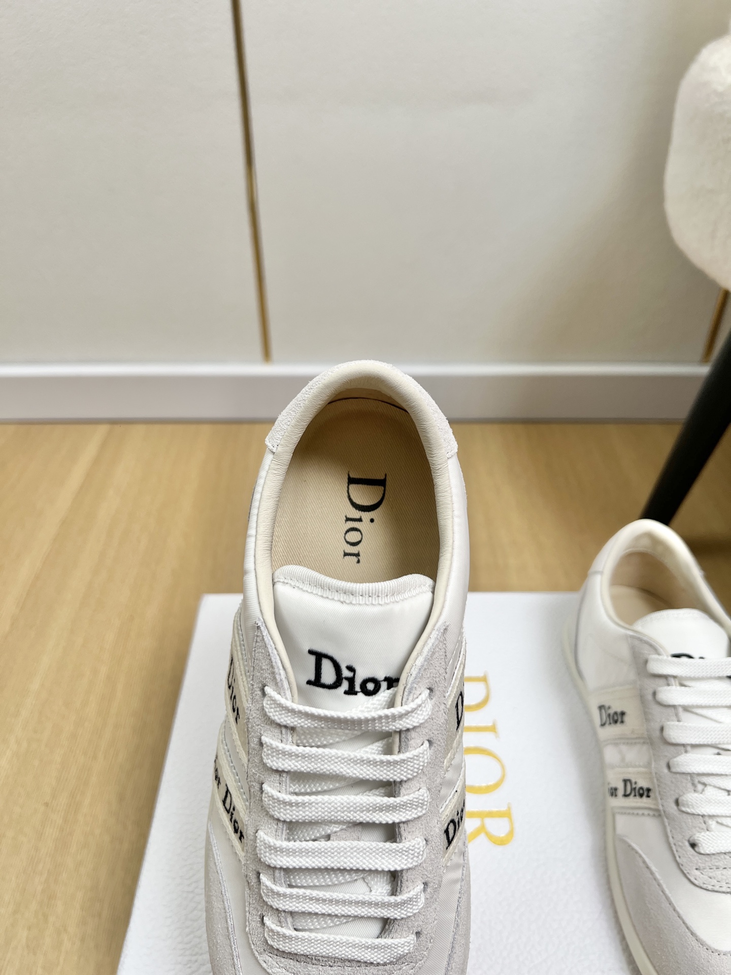 Dior Style White Leather Women's Shoes style reference detail image 7 from source 785064