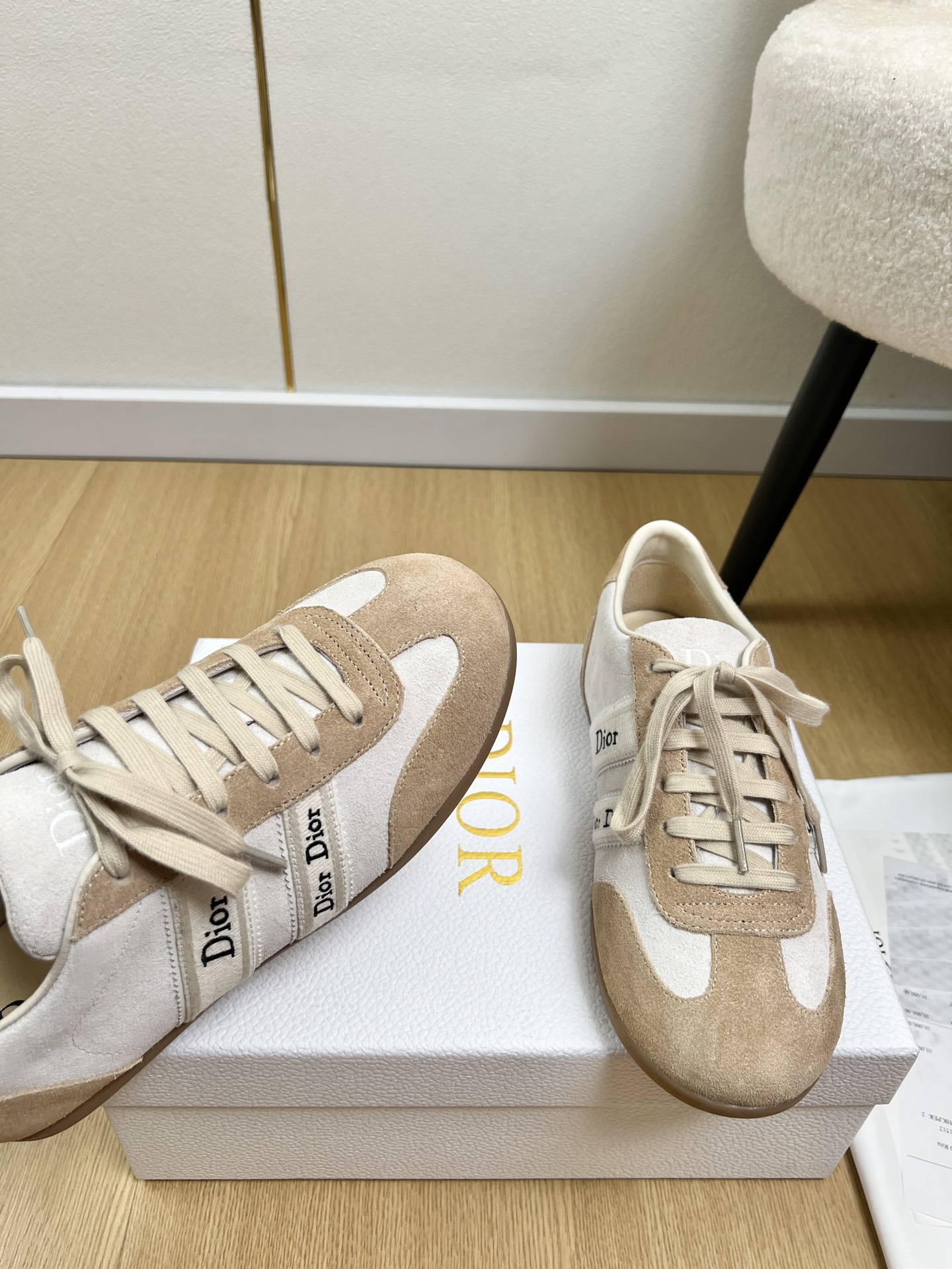 Dior Style White Leather Women's Shoes style reference detail image 5 from source 785065
