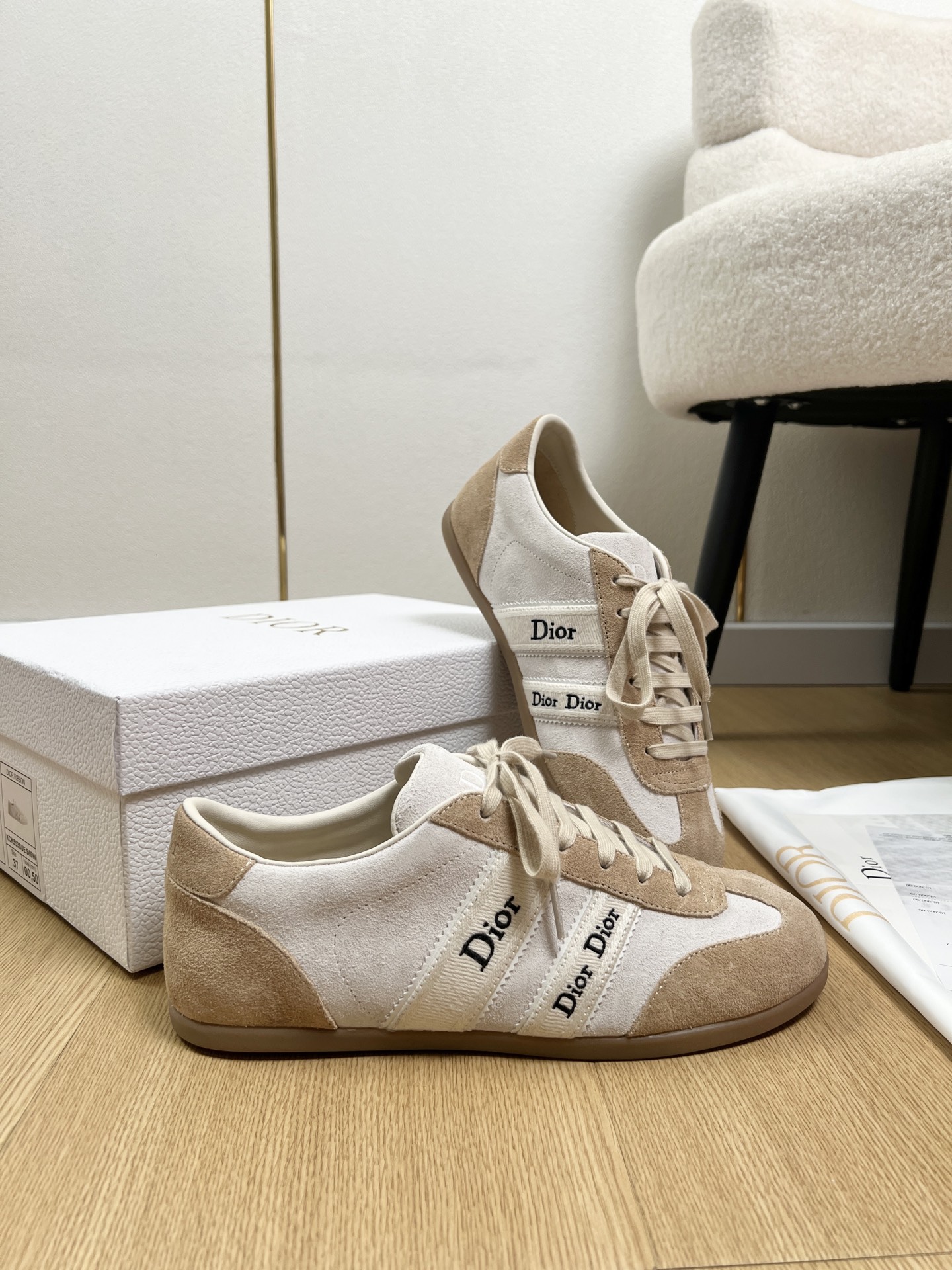 Dior Style White Leather Women's Shoes style reference detail image 4 from source 785065