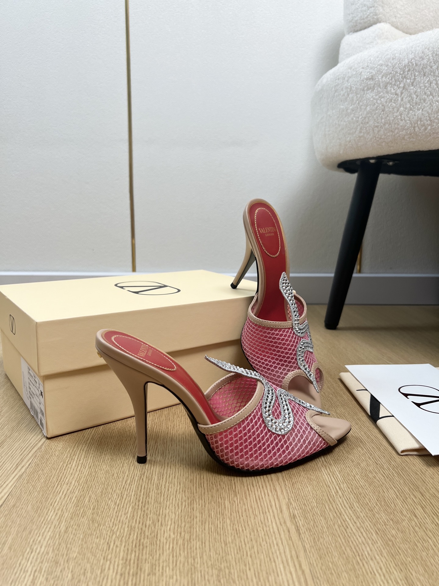 Valentino Slides