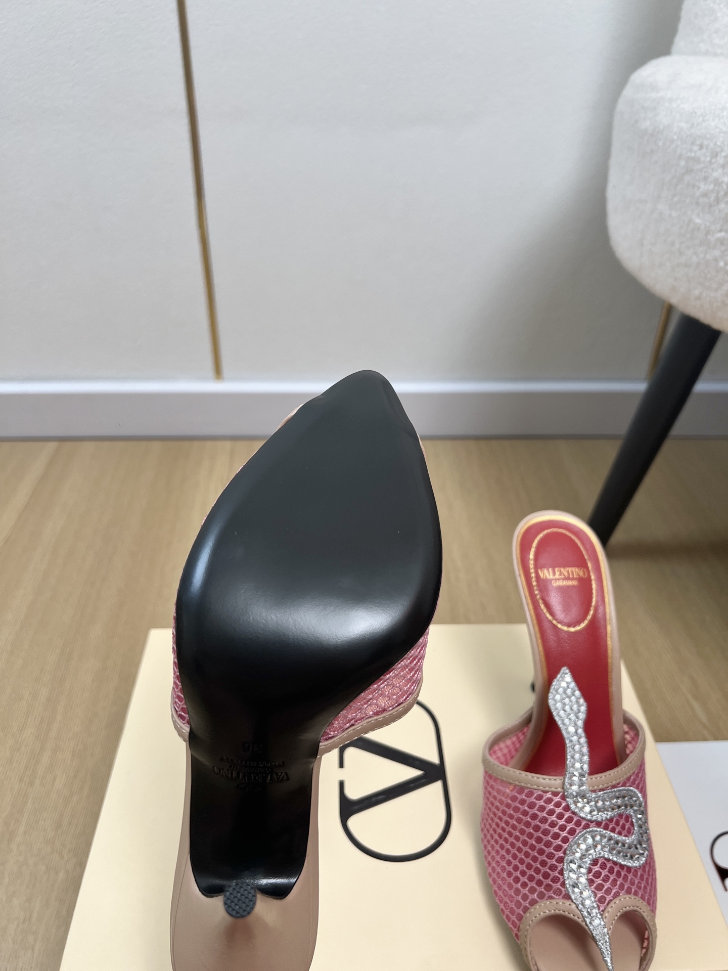 Valentino Slides