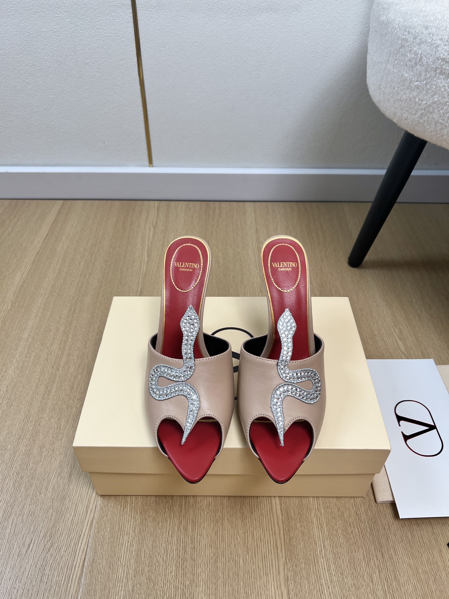 Valentino Slides