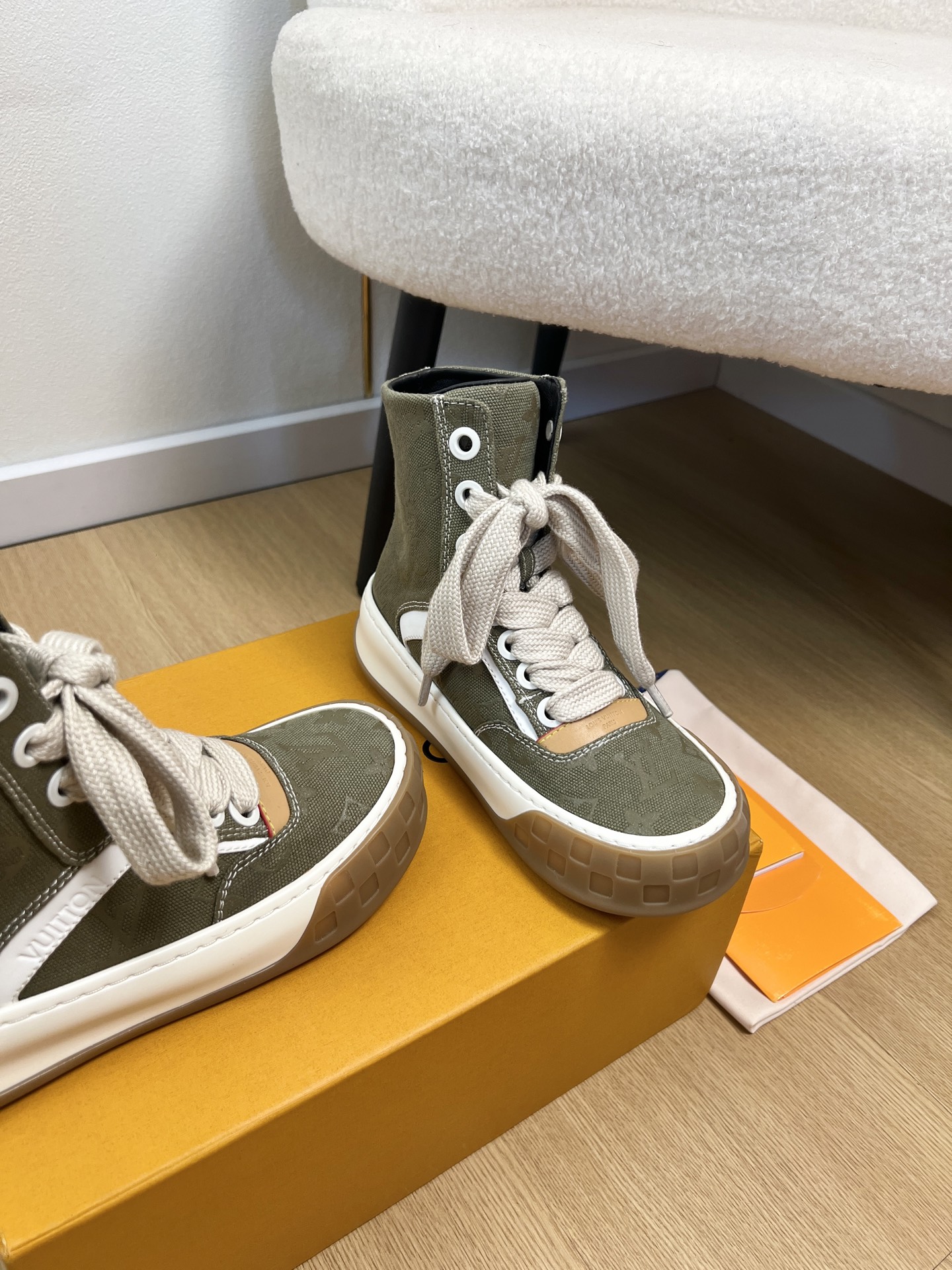 Louis Vuitton Sneakers