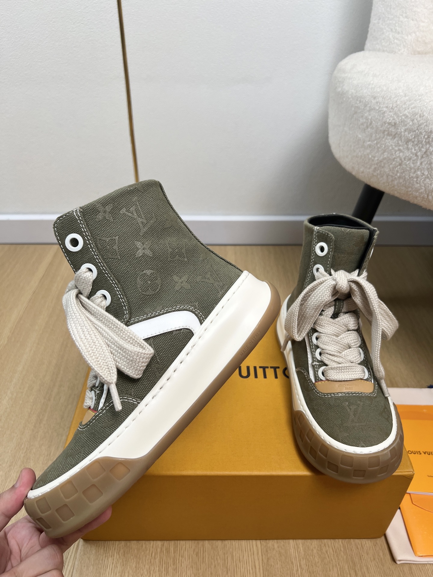 Louis Vuitton Sneakers