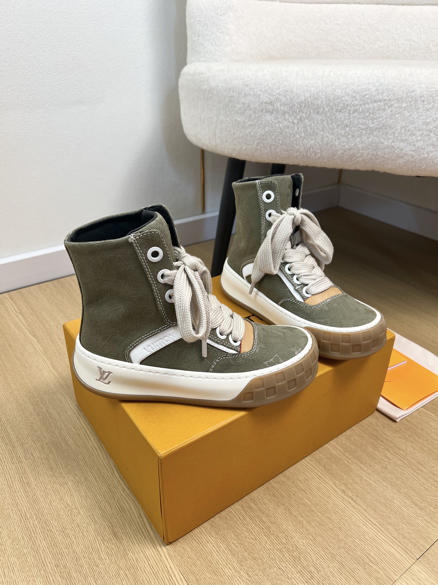Louis Vuitton Sneakers