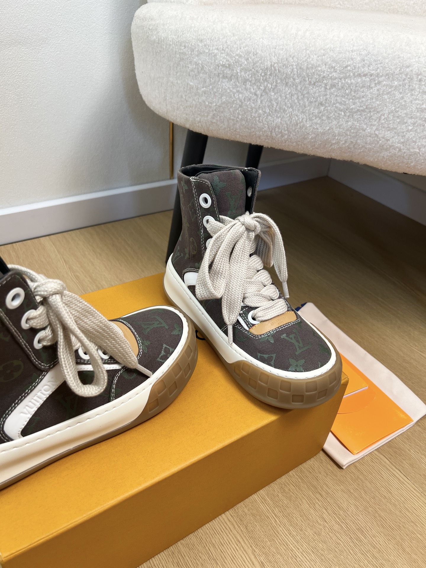 Louis Vuitton Sneakers