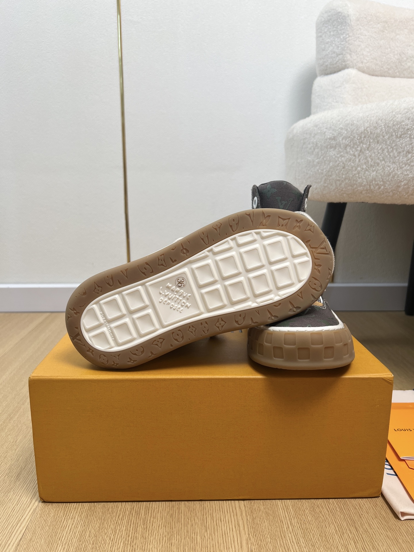 Louis Vuitton Sneakers