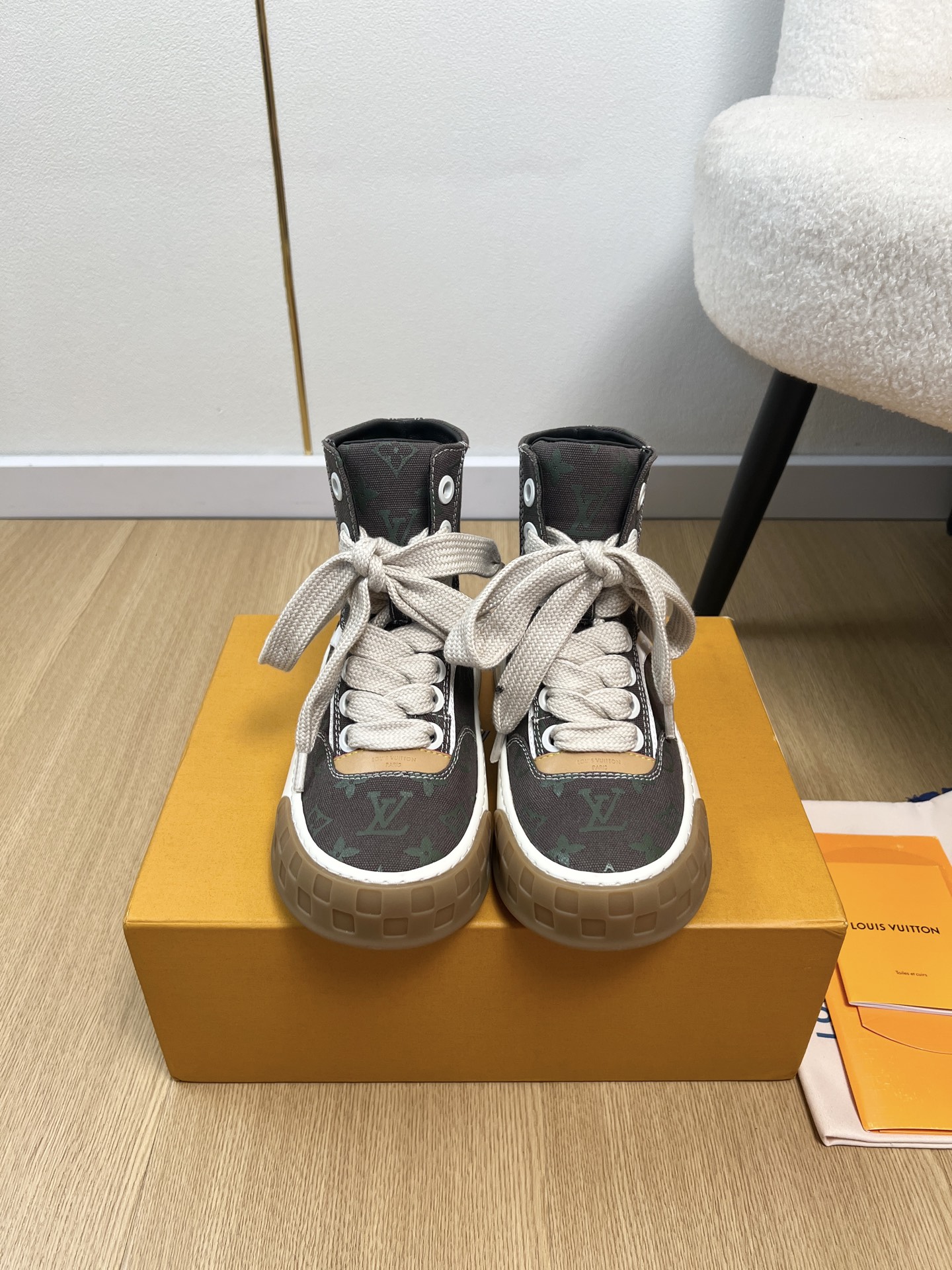Louis Vuitton Sneakers