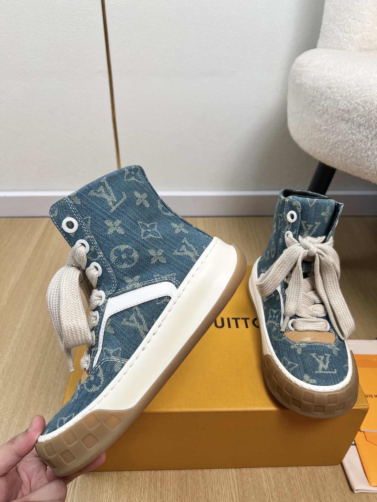 Louis Vuitton Sneakers
