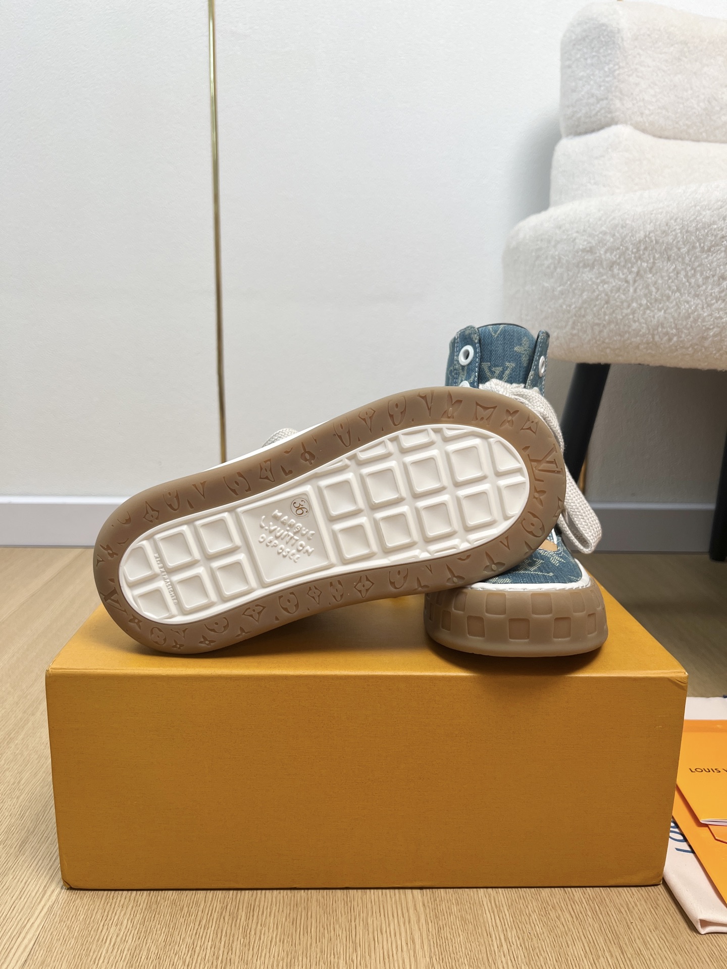Louis Vuitton Sneakers
