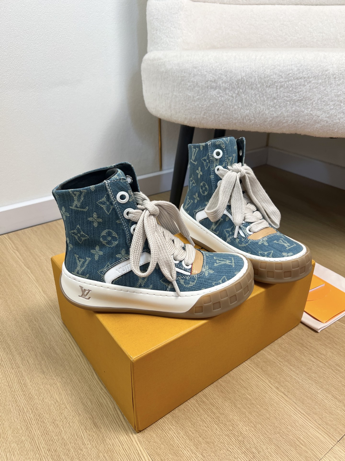Louis Vuitton Sneakers
