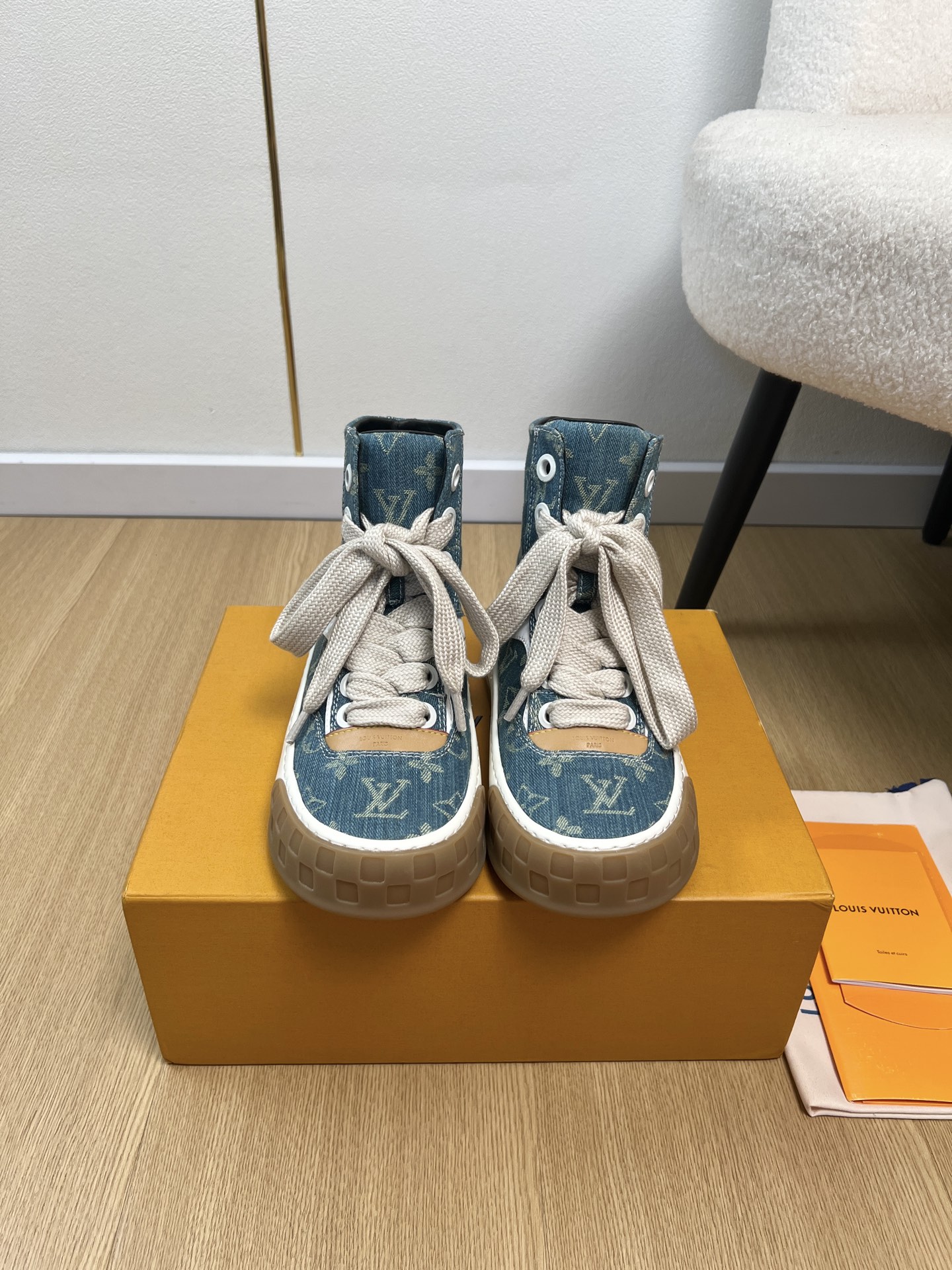 Louis Vuitton Sneakers