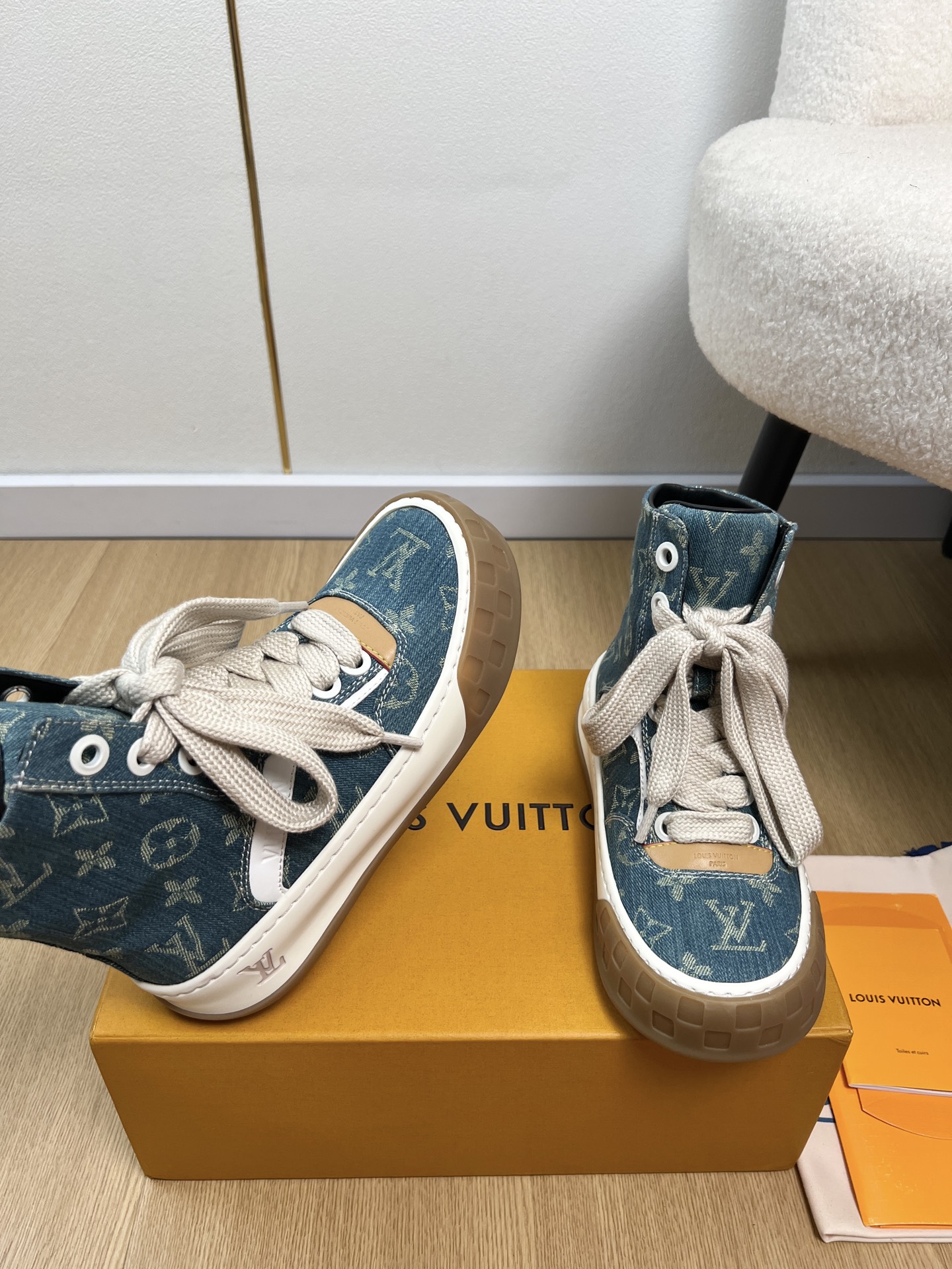 Louis Vuitton Sneakers