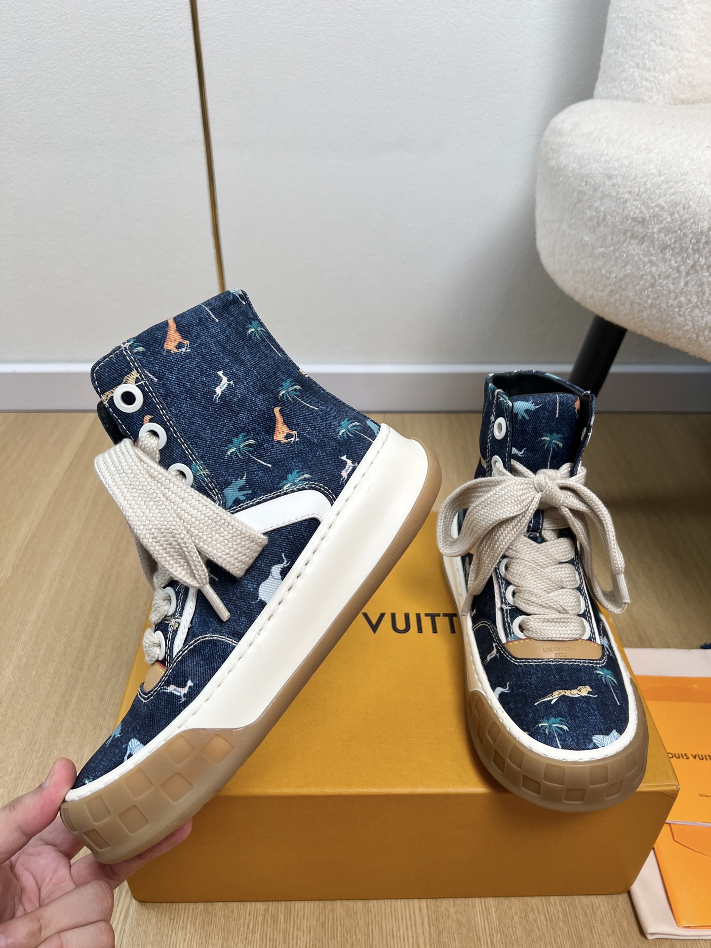Louis Vuitton Sneakers
