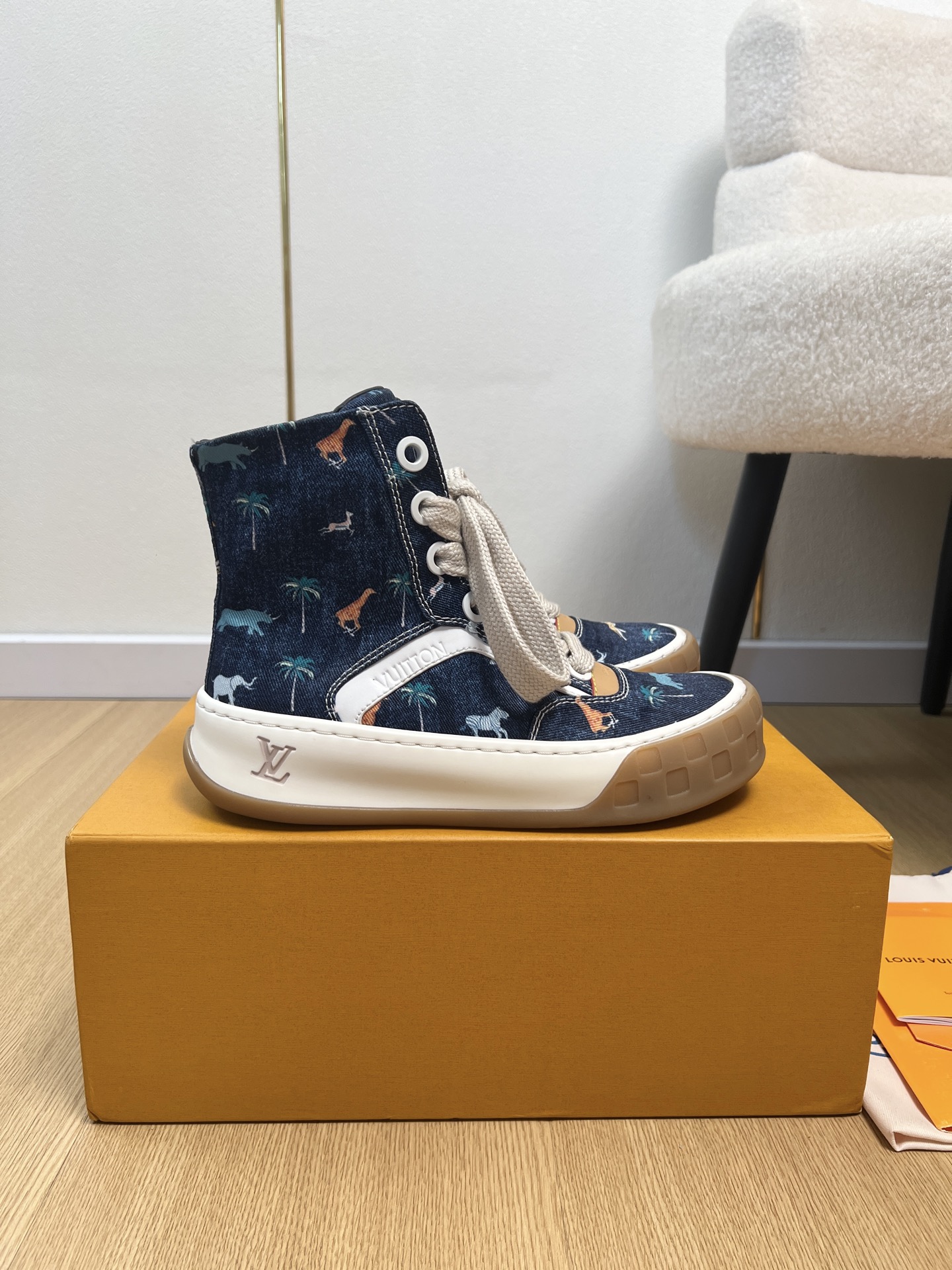 Louis Vuitton Sneakers
