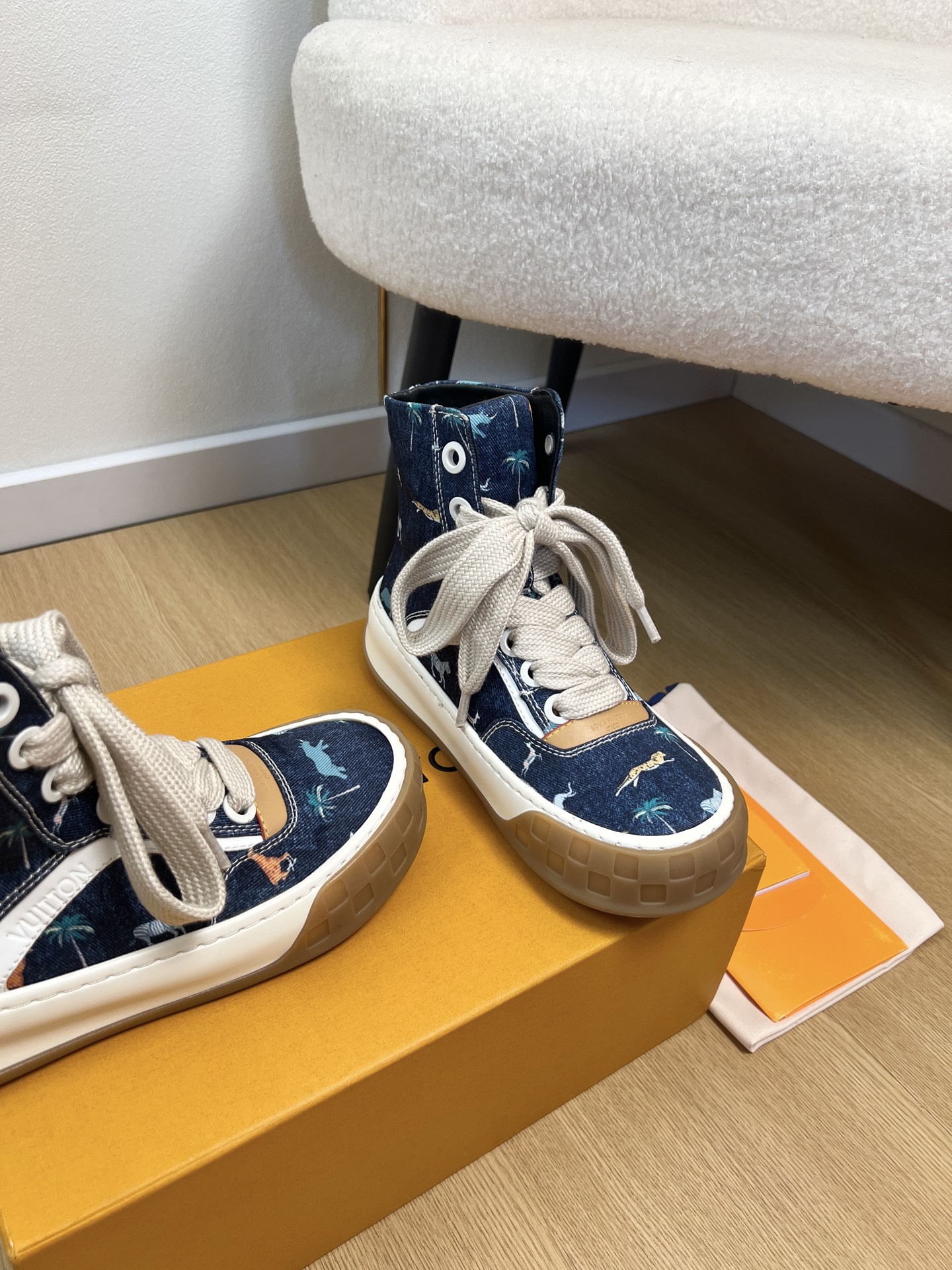 Louis Vuitton Sneakers