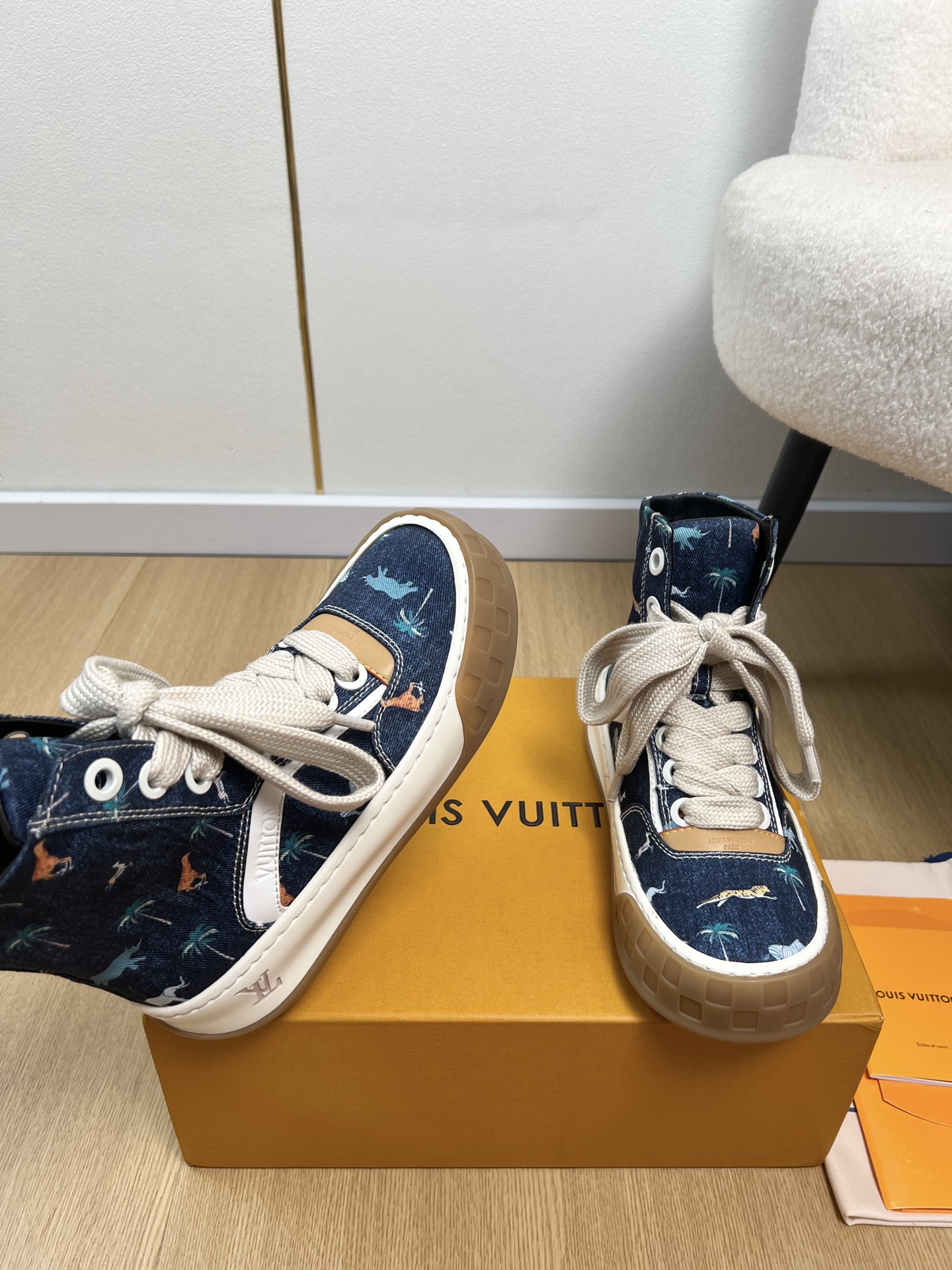 Louis Vuitton Sneakers