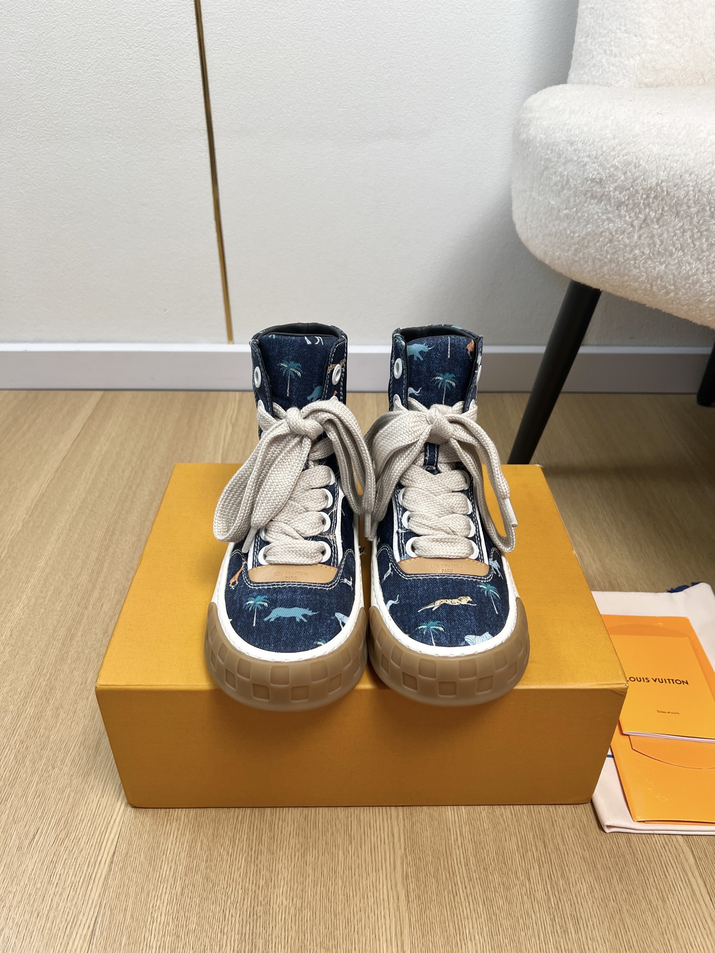 Louis Vuitton Sneakers