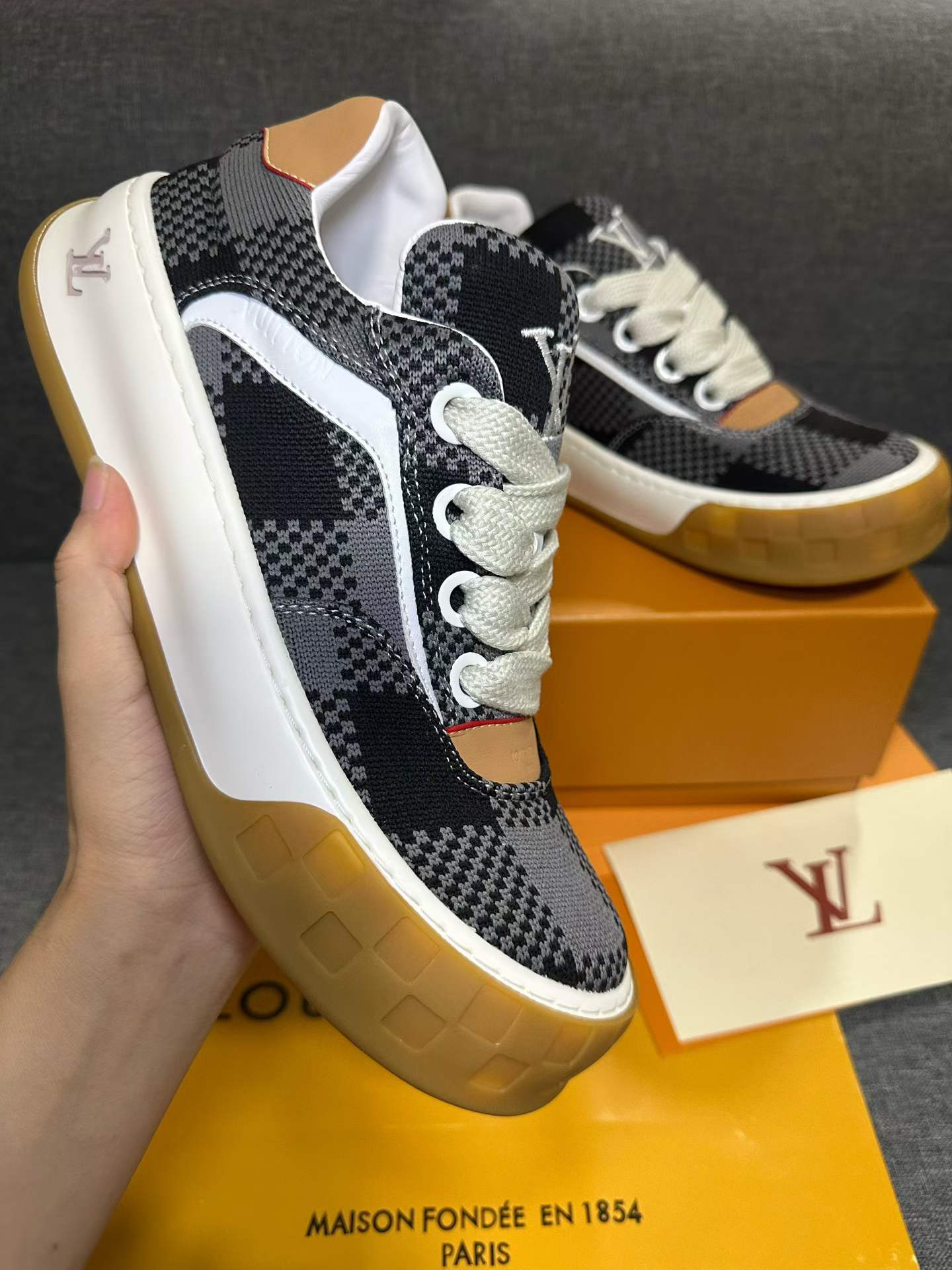 Louis Vuitton 专柜款经典鞋履 4