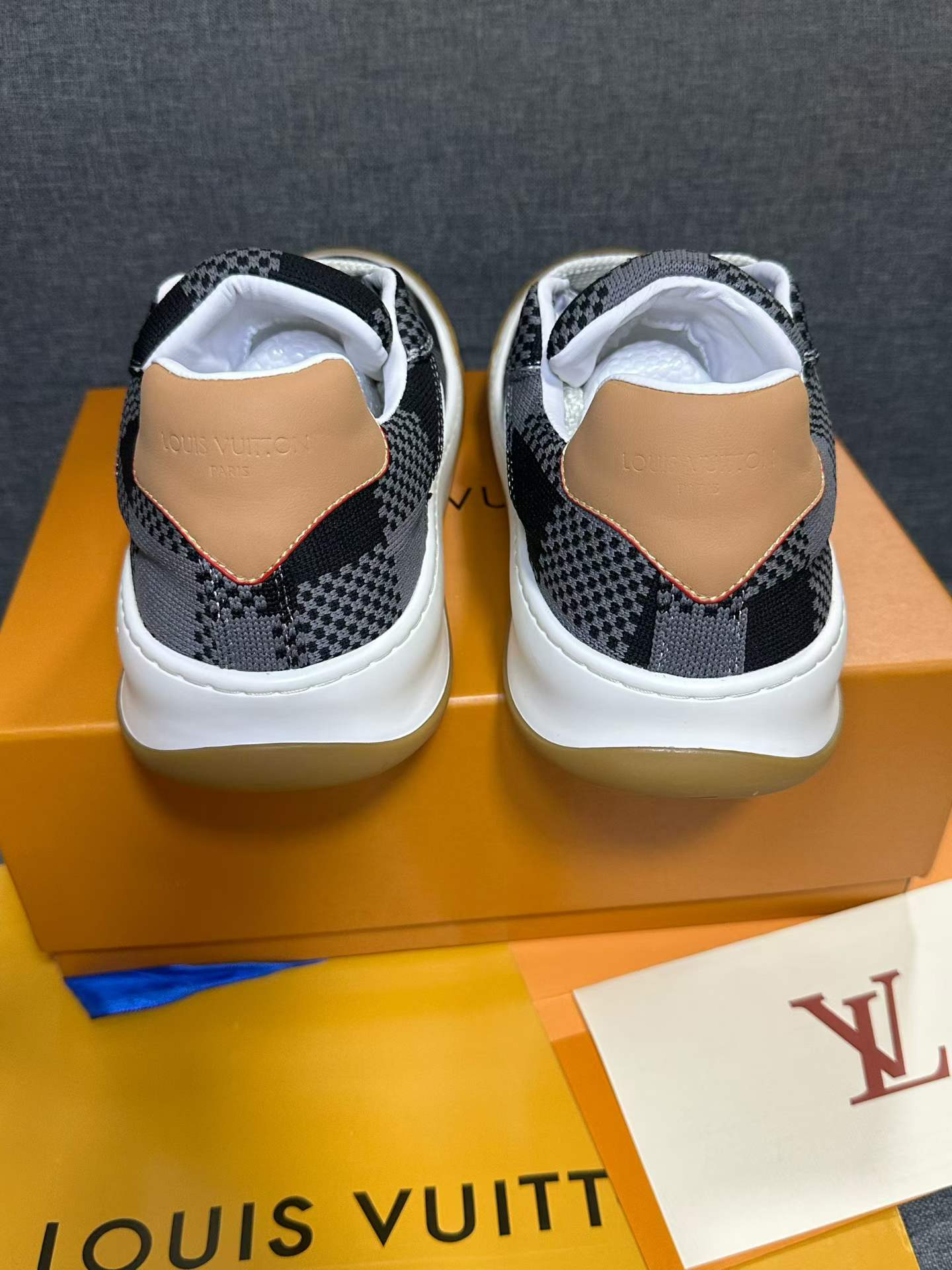 Louis Vuitton 专柜款经典鞋履 5