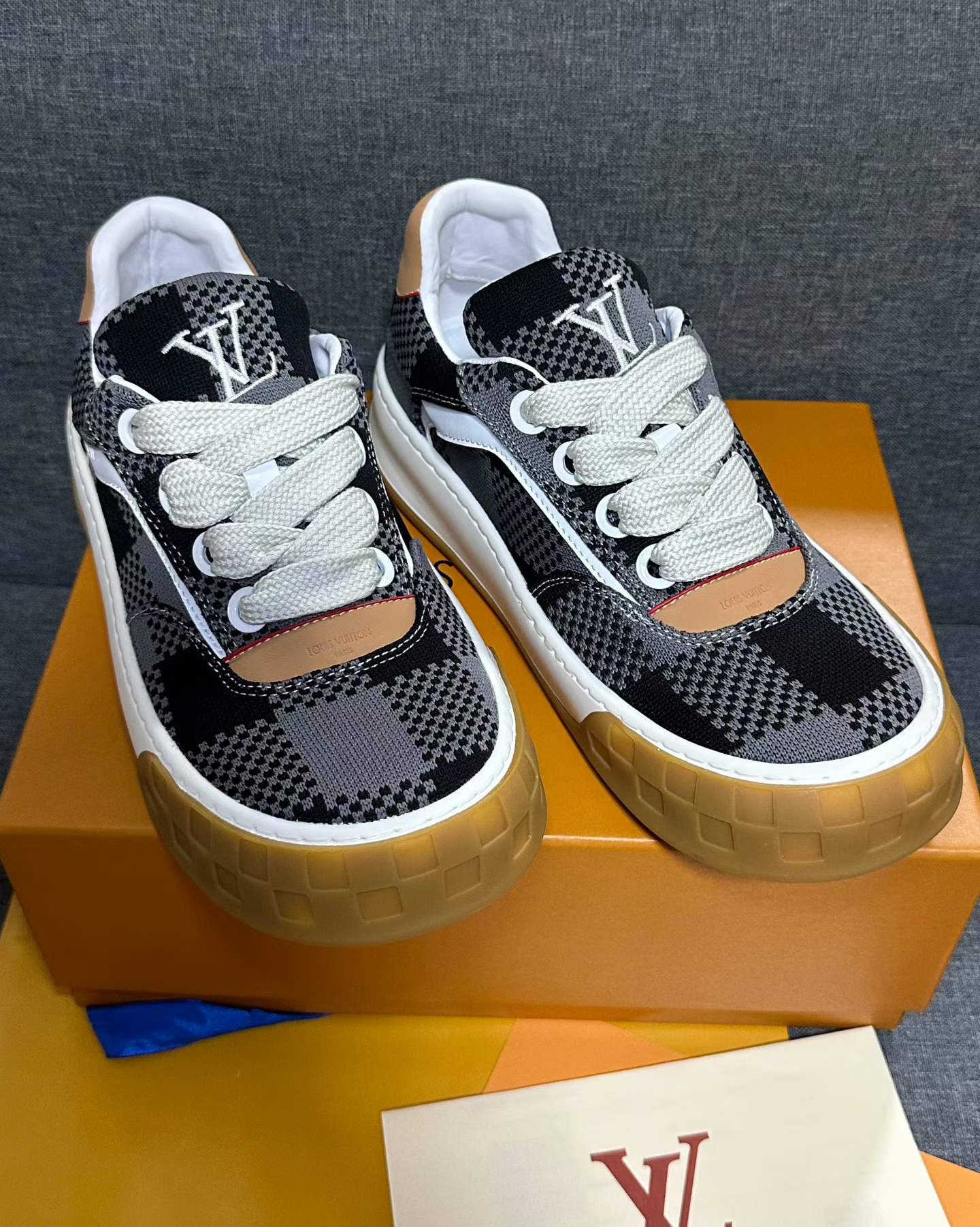 Louis Vuitton 专柜款经典鞋履 7