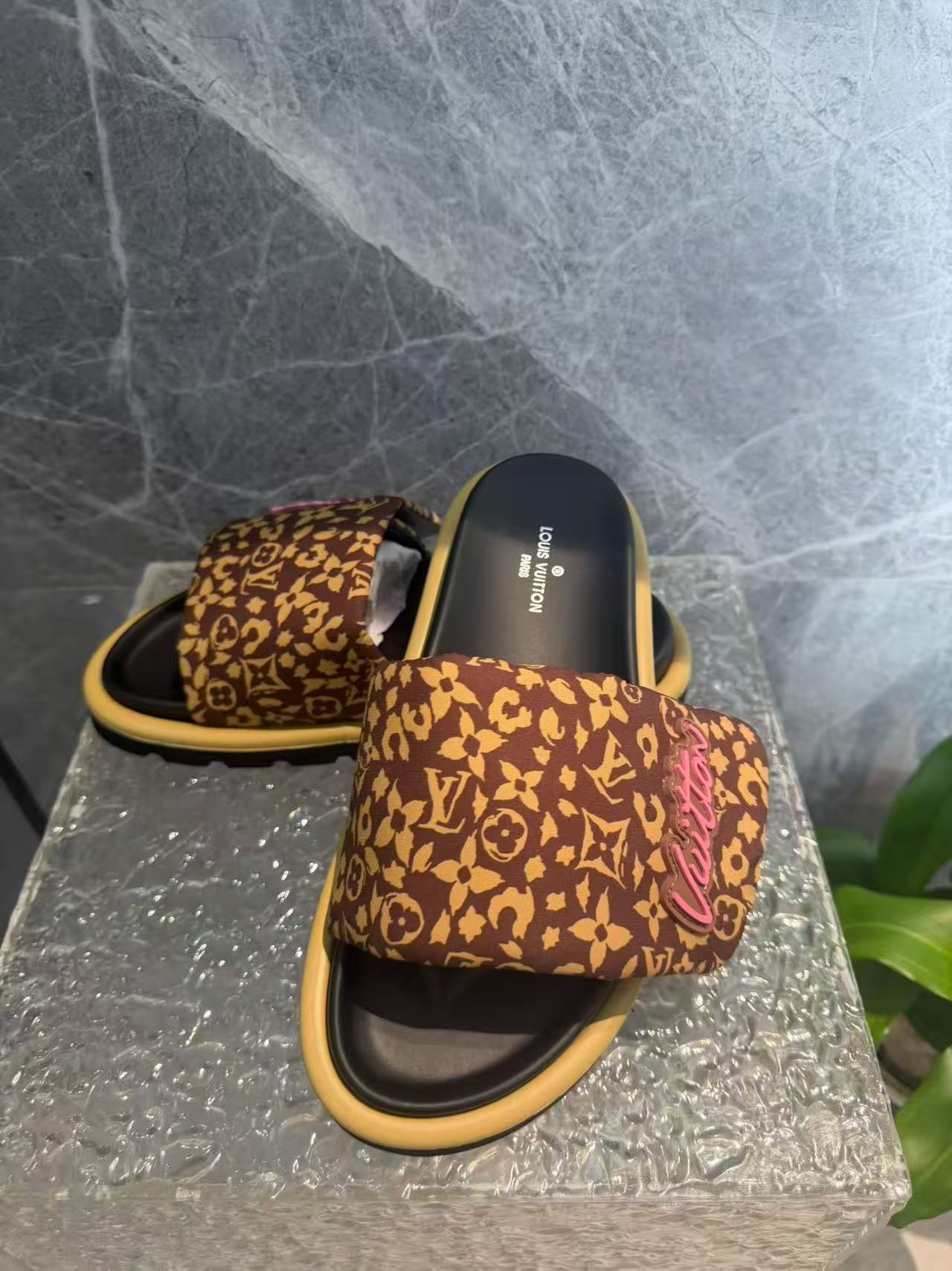 路易威登 Louis Vuitton 高级成衣风衣外套及大衣服装 #5F0262FD 2