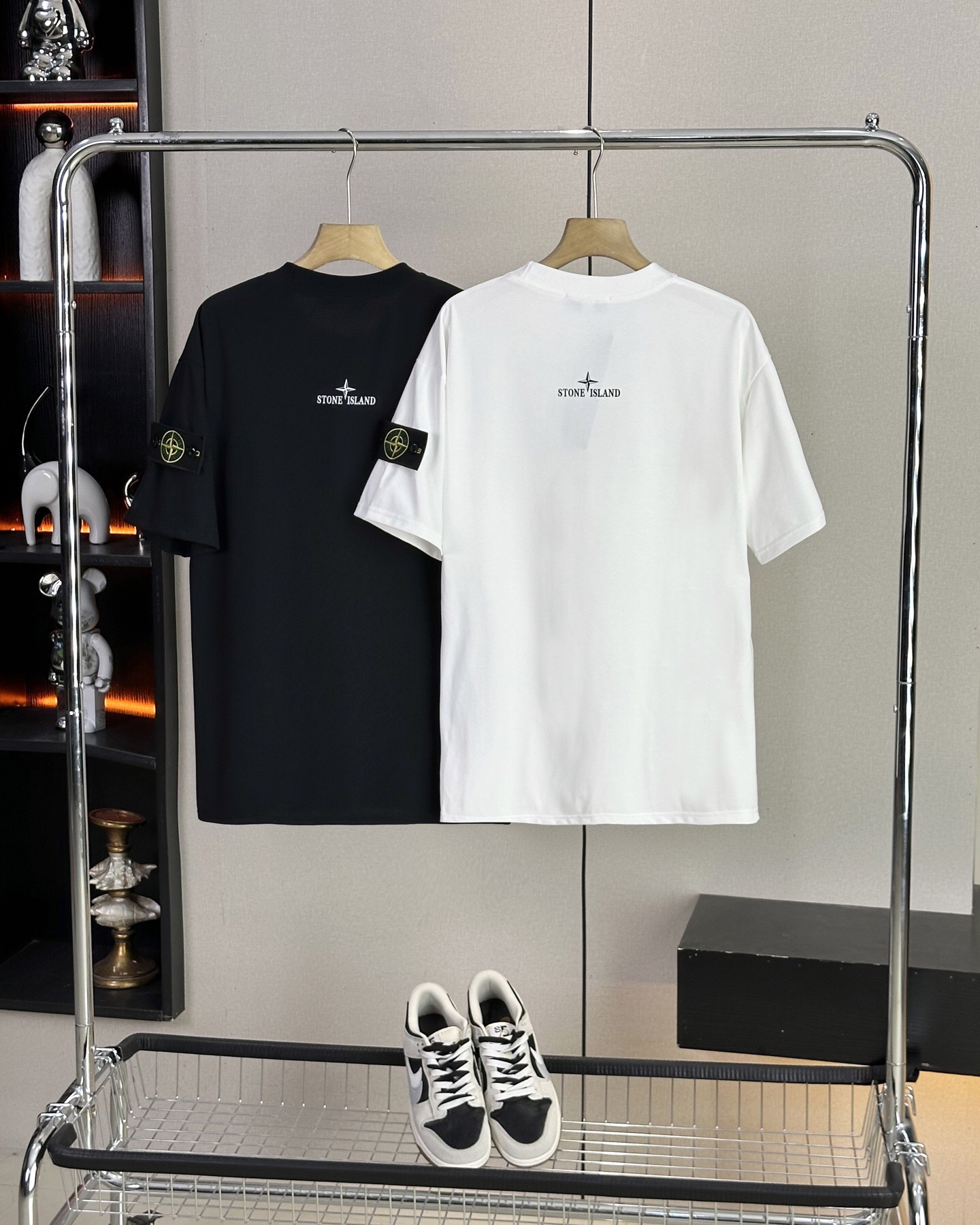 Alternative view of T-Shirt 07240