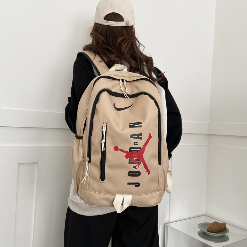 供货价:63💰开学季背包🎒原单好货,原包装吊牌，，NIKE耐克 街头潮流大容量休闲双肩包男女同款百搭运动背包校园高中大学生书包电脑包 尺寸:44×29×19