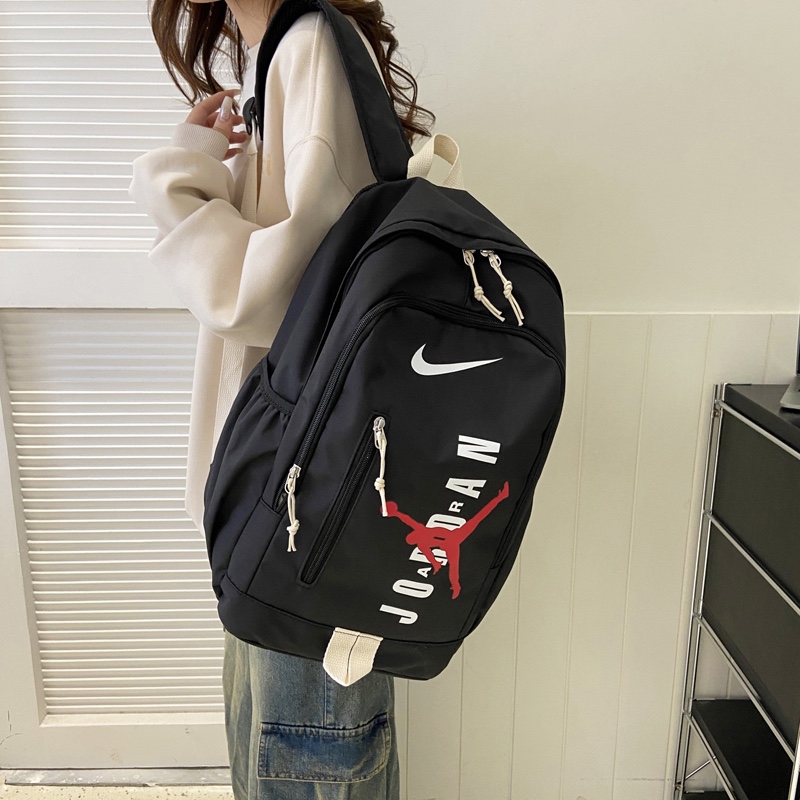 供货价:63💰开学季背包🎒原单好货,原包装吊牌，，NIKE耐克 街头潮流大容量休闲双肩包男女同款百搭运动背包校园高中大学生书包电脑包 尺寸:44×29×19