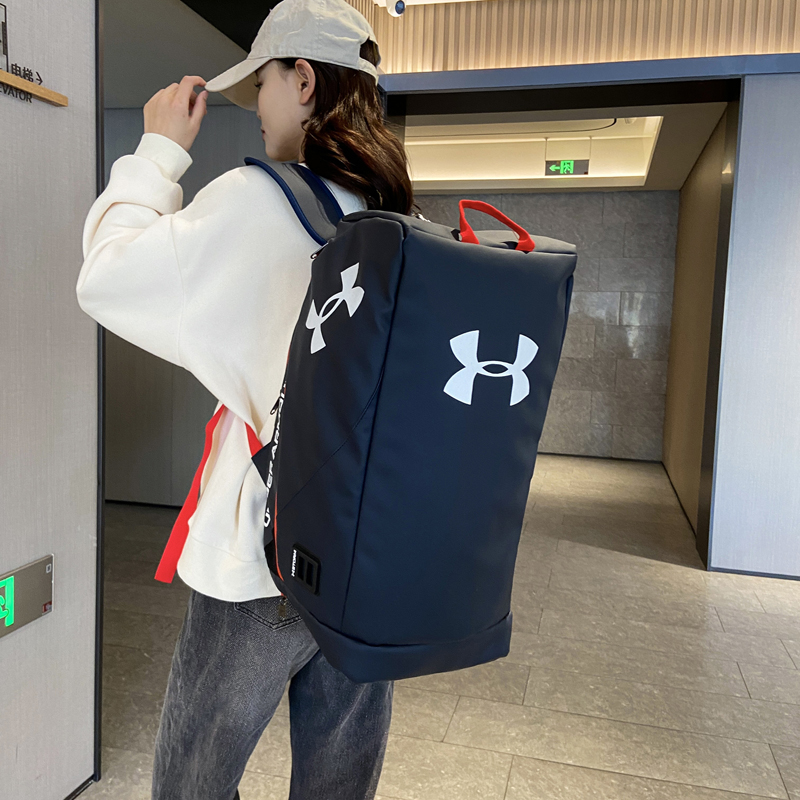 💰100 Under Armour安德玛 街头潮流男女多功能斜挎包双肩包时尚百搭大容量户外健身训练包短途出差旅行包 尺寸:53×26×22